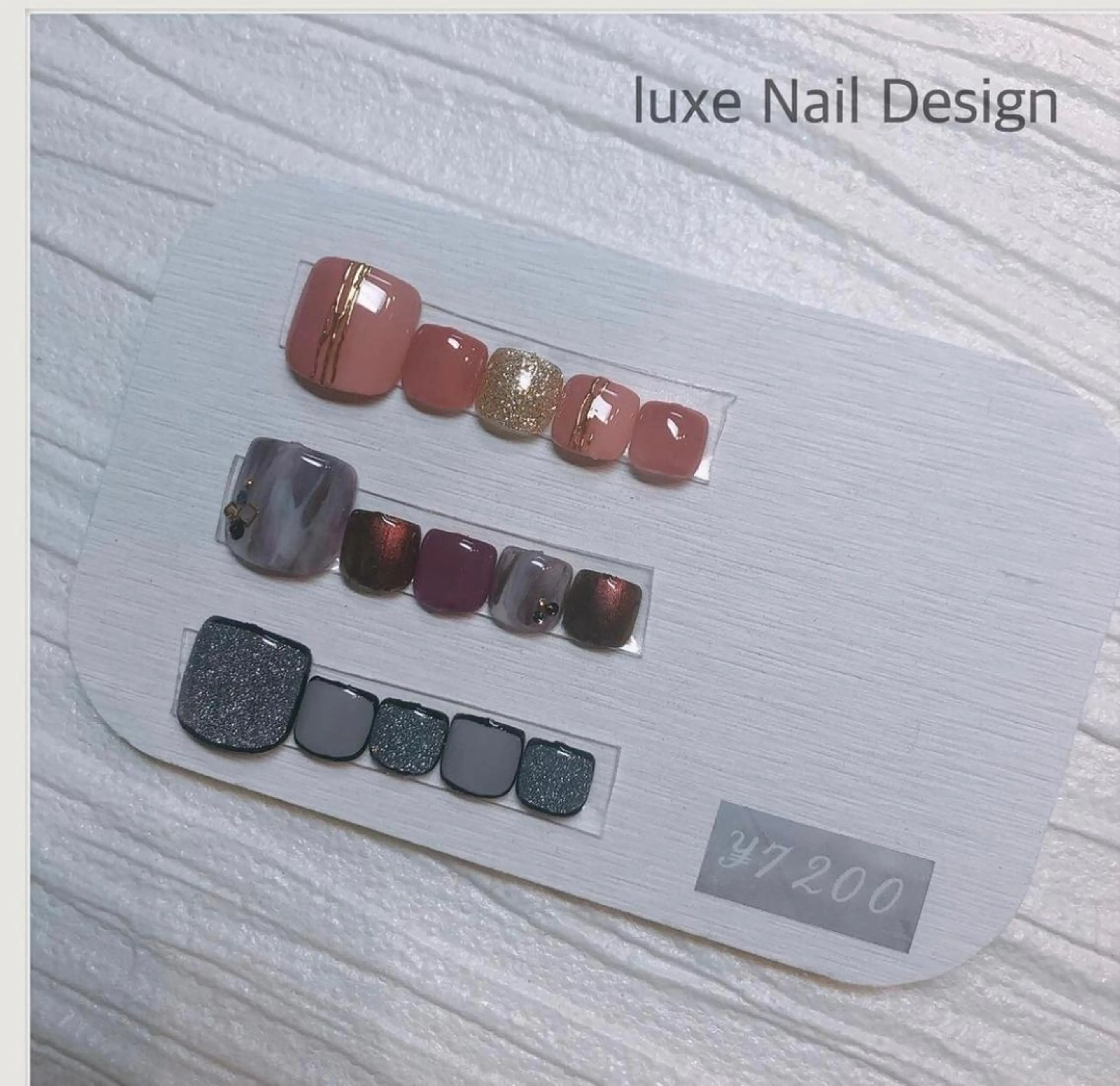 ネイル luxe NailDesignのネイルデザイン