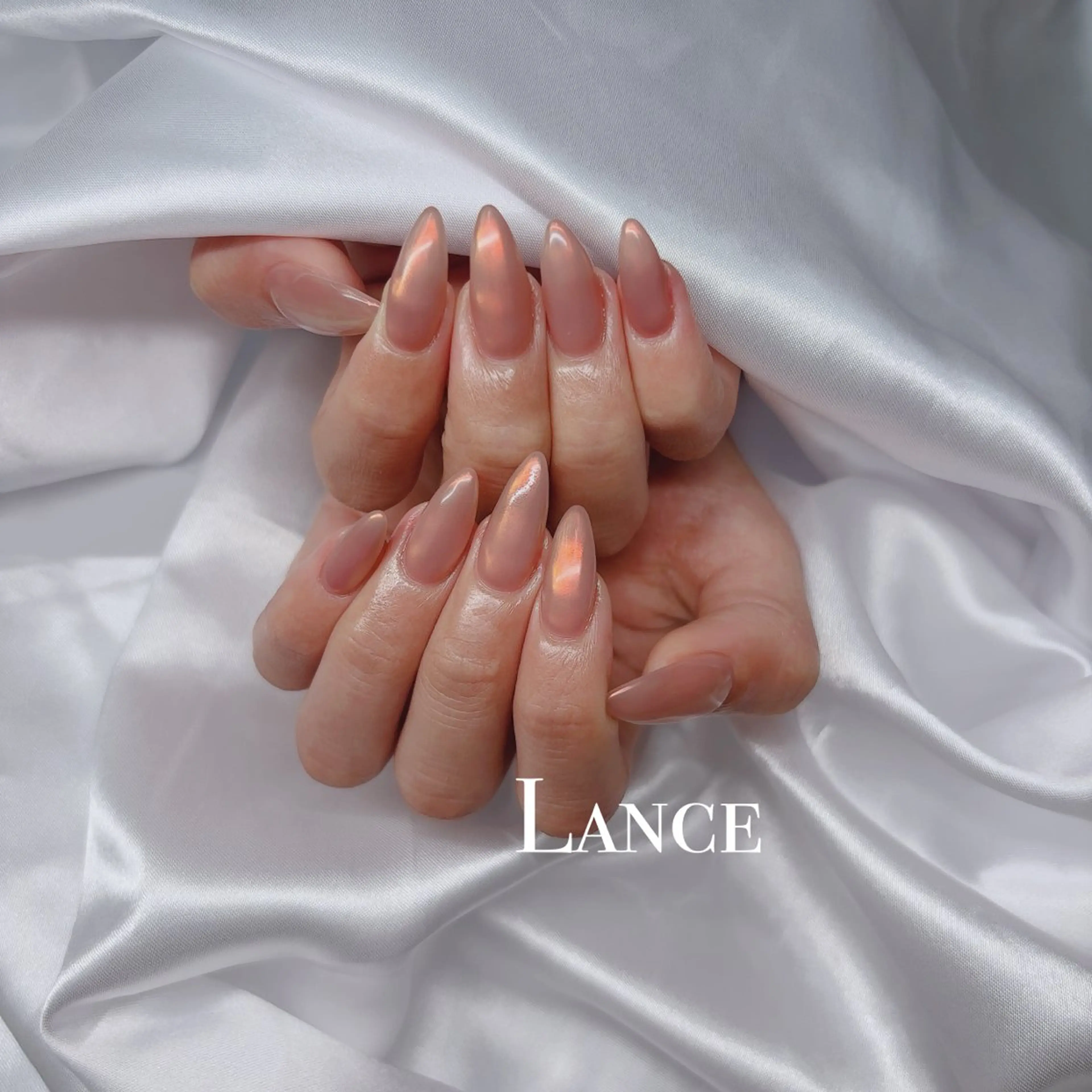 ネイル オーロラネイル フットネイル 氷ネイル・うるうるネイル キラキラネイル 韓国ネイル ハンドネイル Lance nailのネイルデザイン