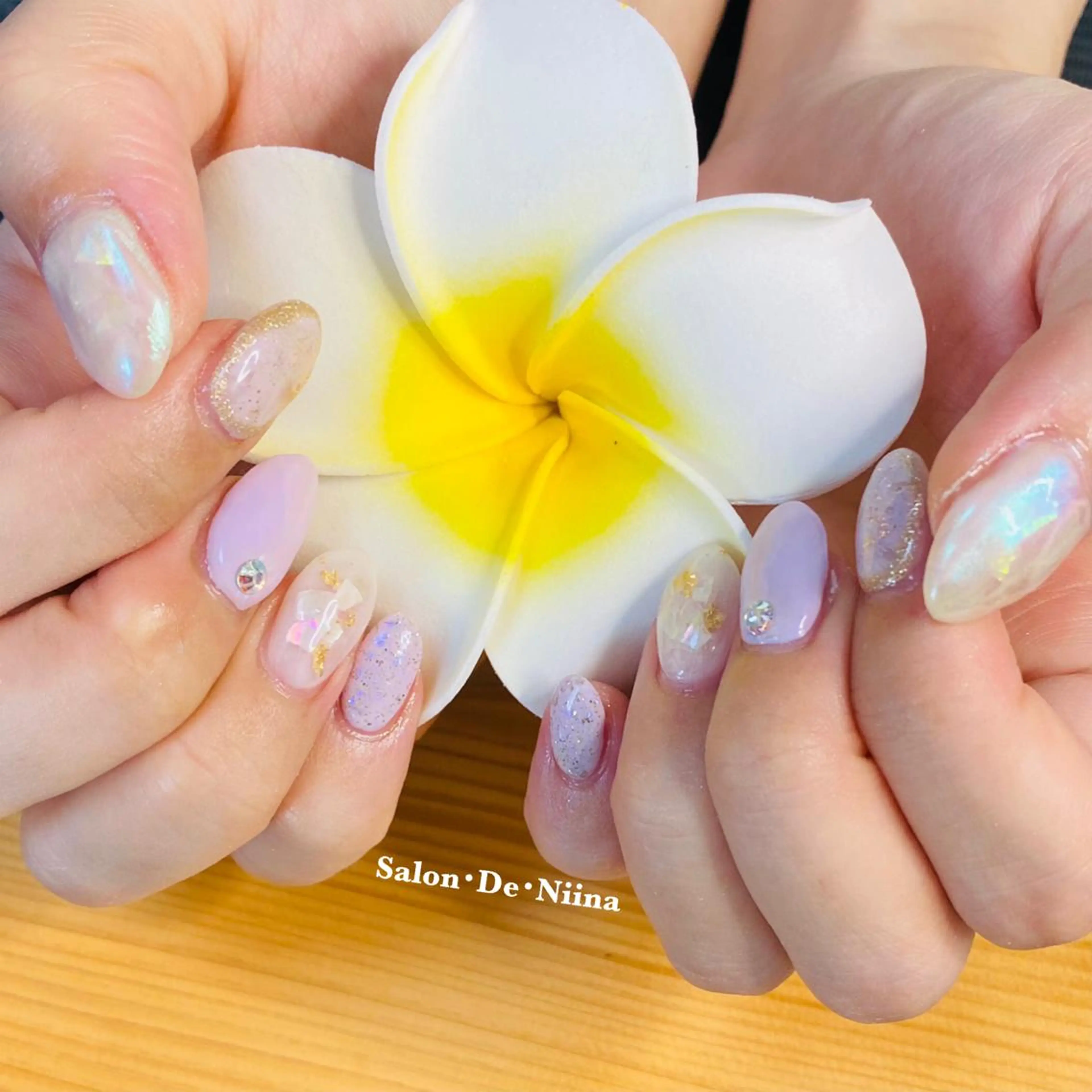 ネイル Salon•de•Niina所属・ボディビルダーSal on.DeNiinaのネイルデザイン