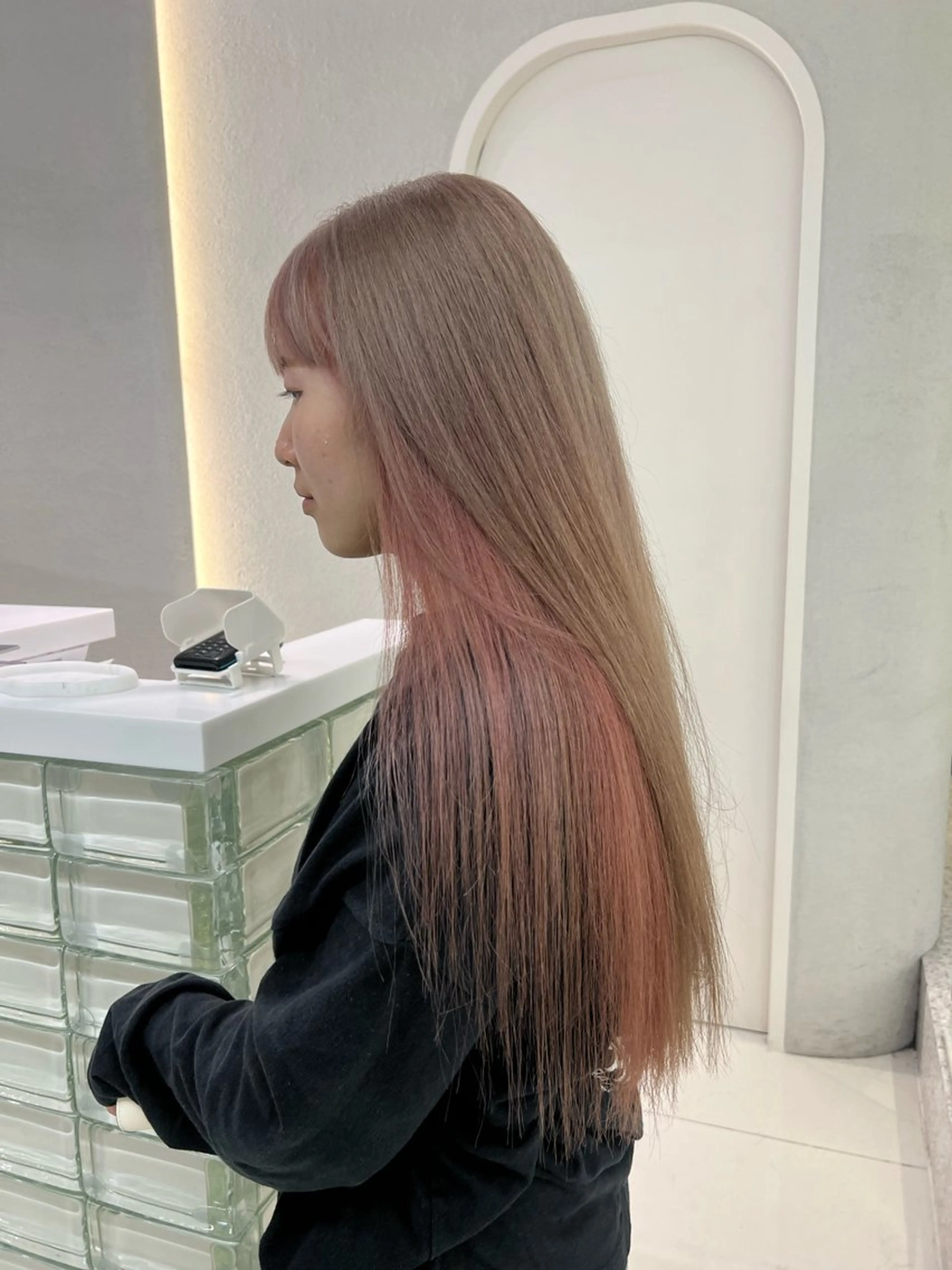 ロング カラー ハイトーンカラー インナーカラー GAGA所属・GAGA AMIKAのヘアスタイル