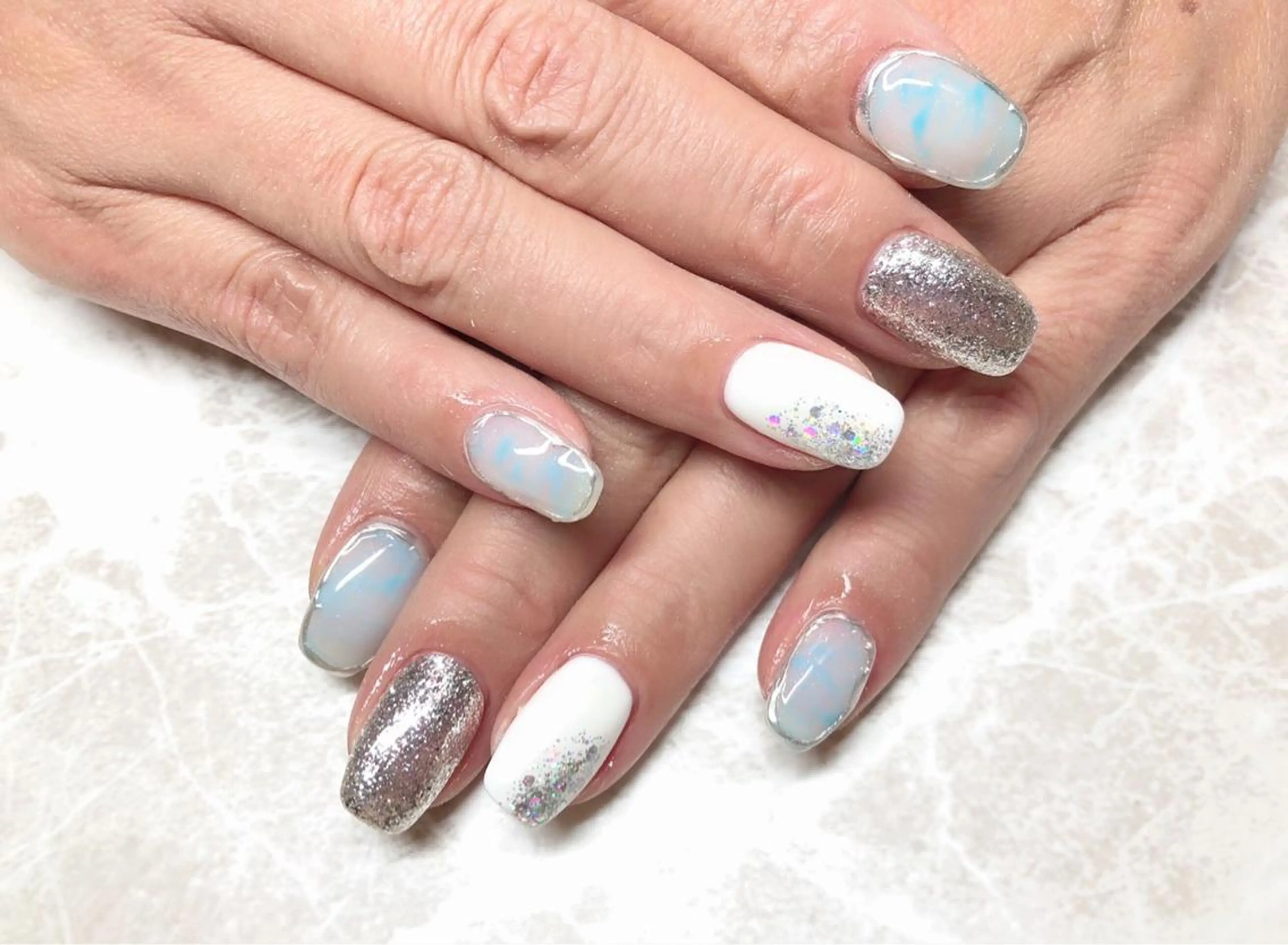 ネイル ハンドネイル マジックミラー所属・マジック ミラーのネイルデザイン