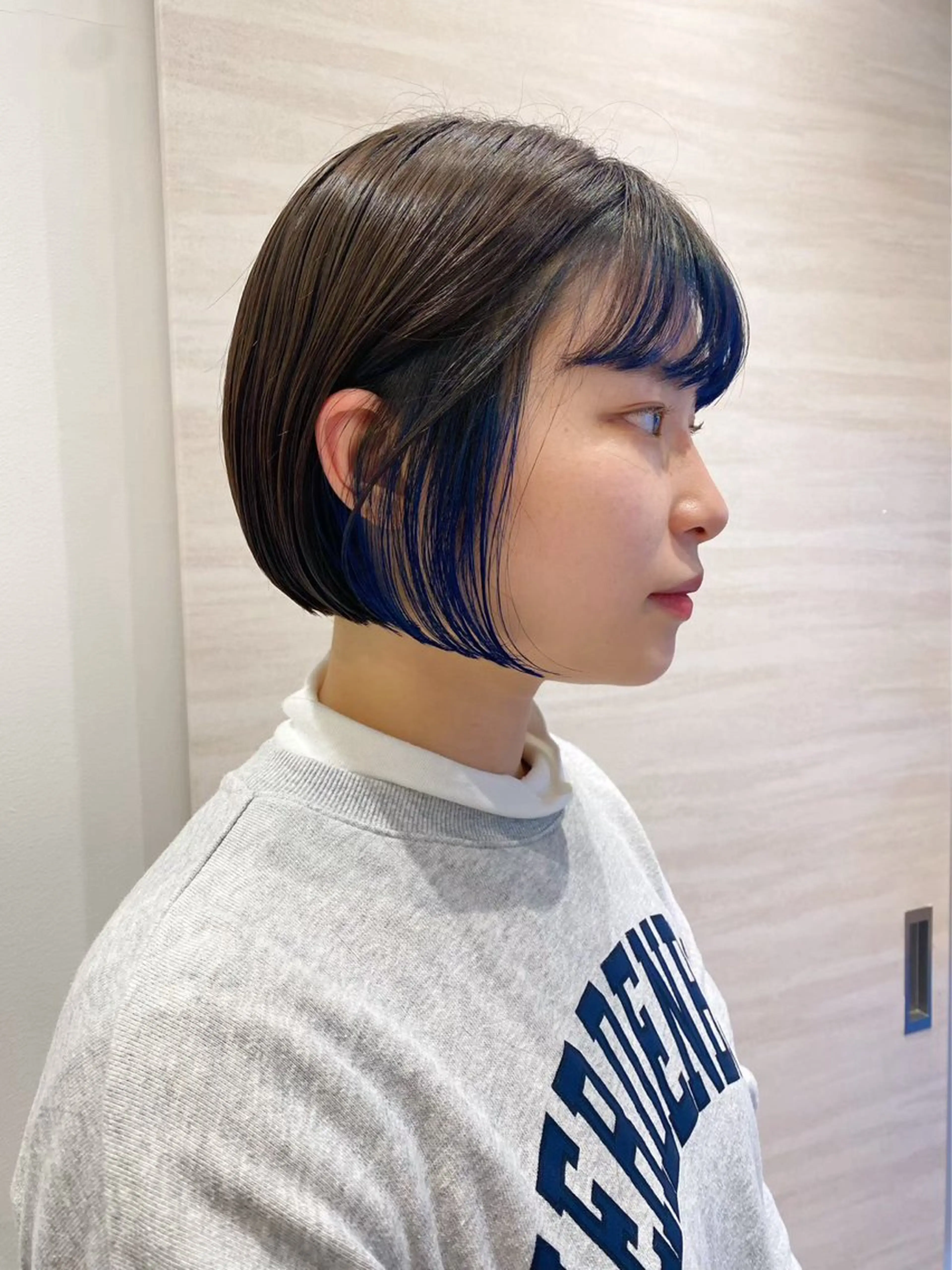 ショート カラー ブルーカラー イヤリングカラー ネイビーカラー ボブ F． 梅田/ボブ/パーマのヘアスタイル