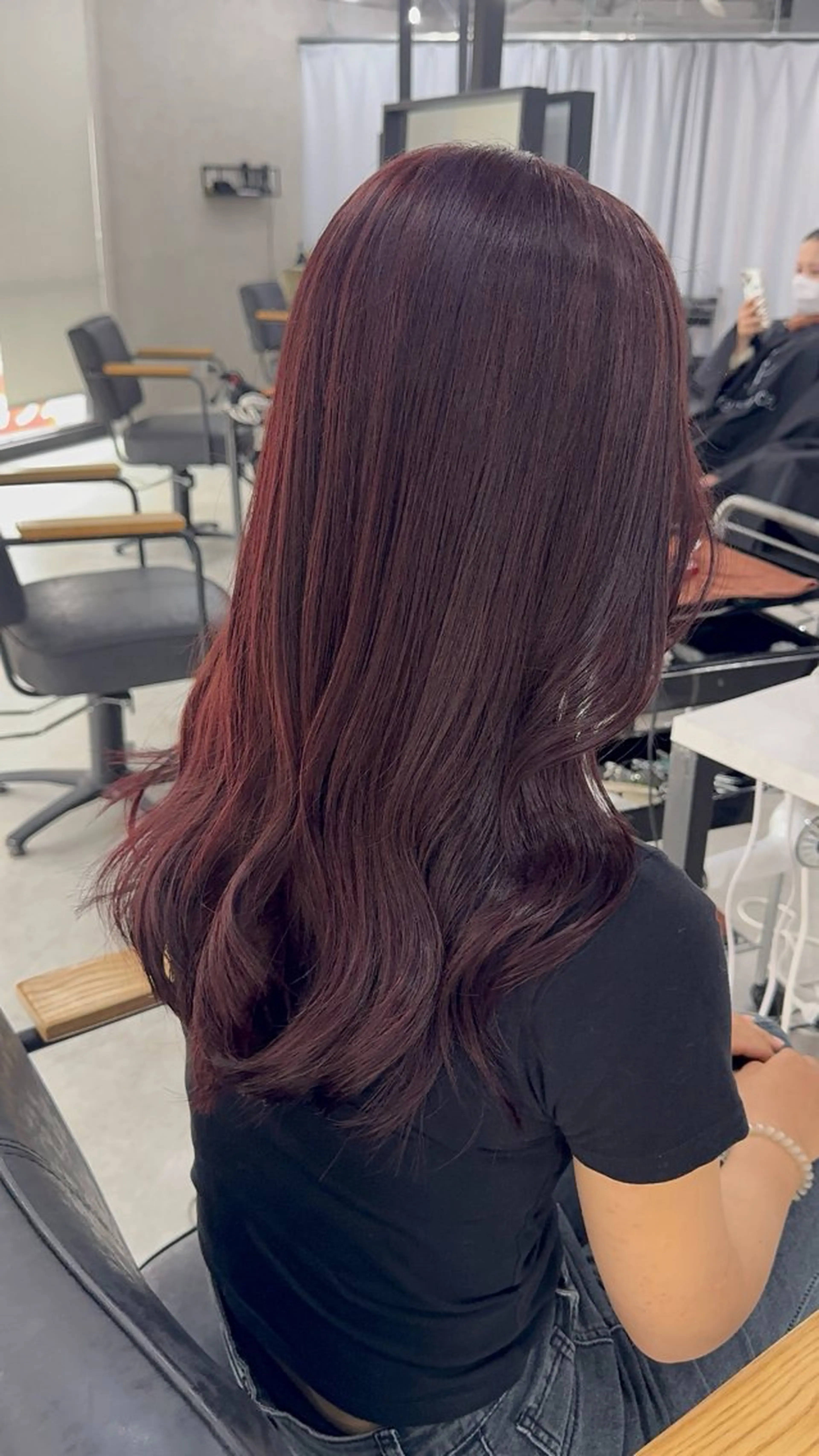 ロング カラー アッシュ アッシュブラウン ベージュカラー 黒髪 ブリーチ カット ヘアカラー トリートメント 赤み無し柔らかカラー 【梅田】madokaのヘアスタイル