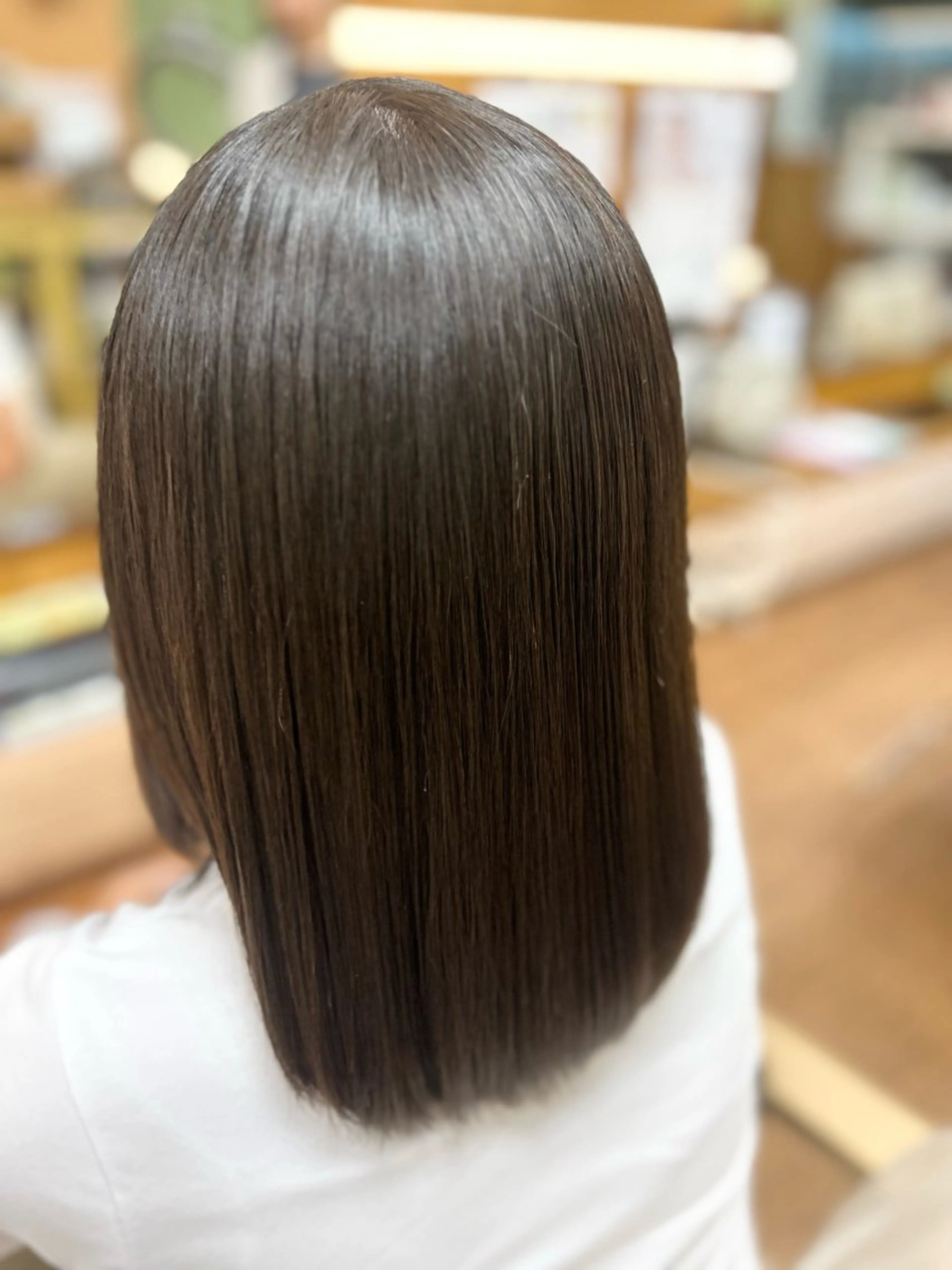 セミロング 神谷 千明のヘアスタイル