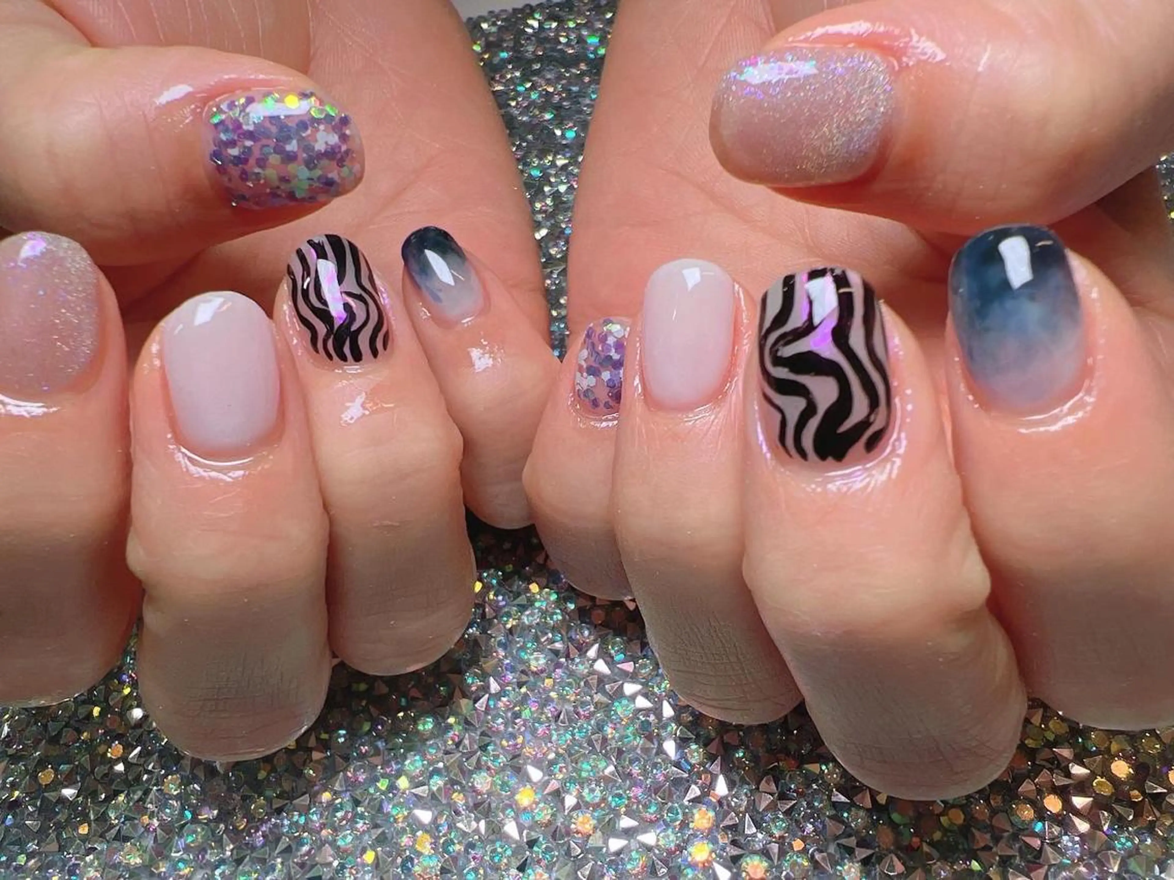 ネイル Nail Salon L'arc所属・💊大阪/心斎橋 moni🧠のネイルデザイン