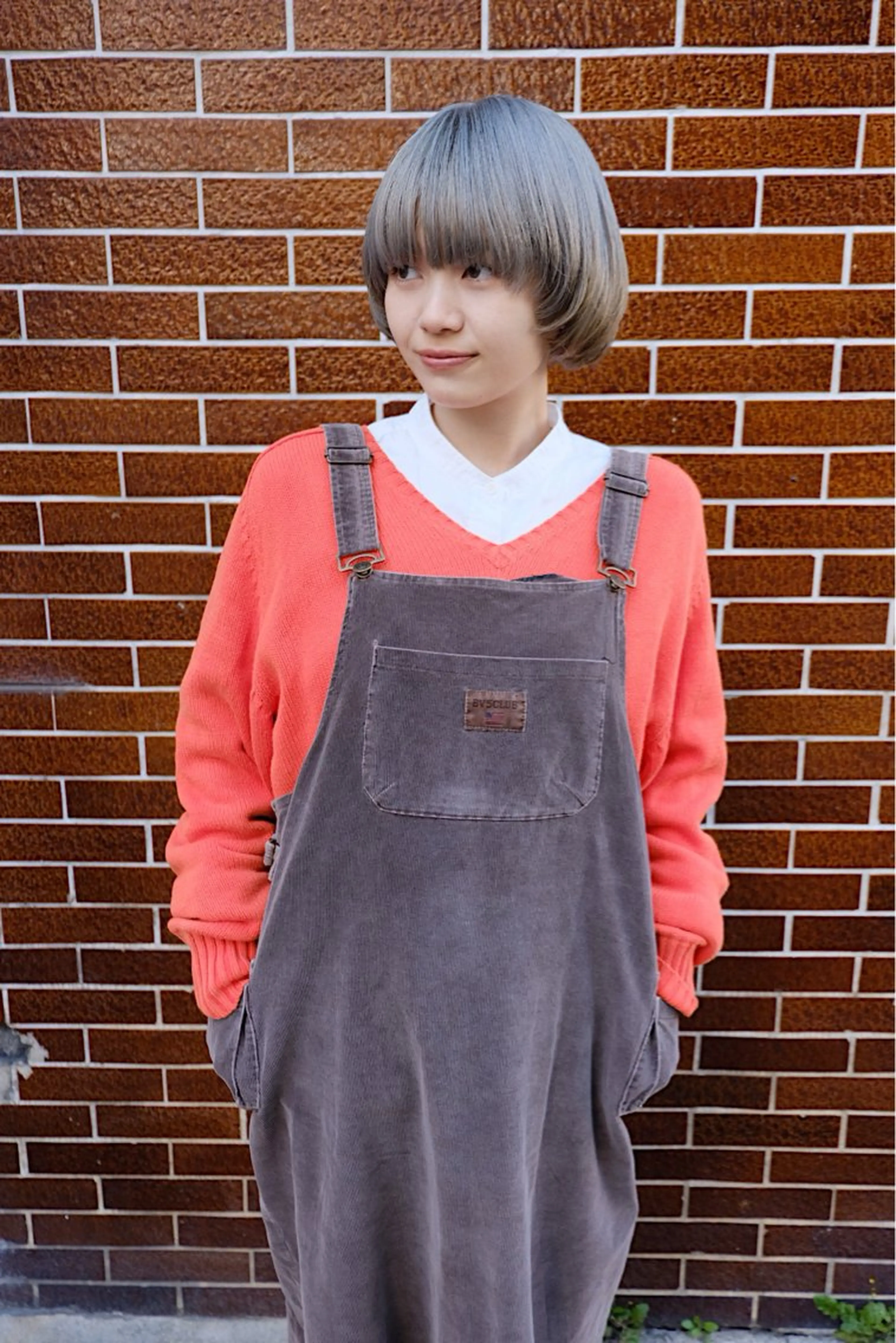 ショート カラー ブリーチ グレージュ すみとも るなのヘアスタイル