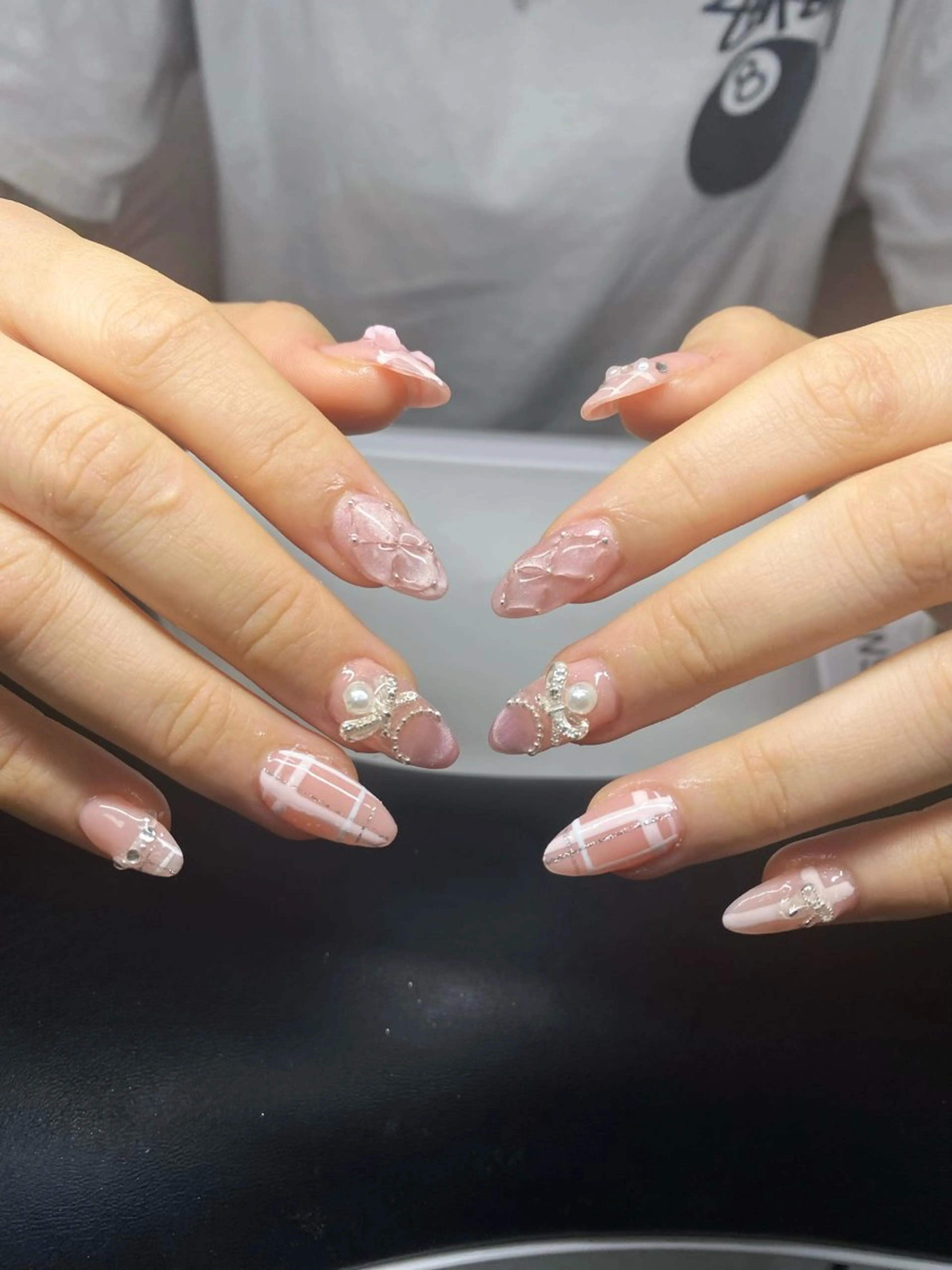 ネイル オーロラネイル チークネイル 長さ出し フットネイル フレンチネイル ハンドネイル Lee Nailsのネイルデザイン