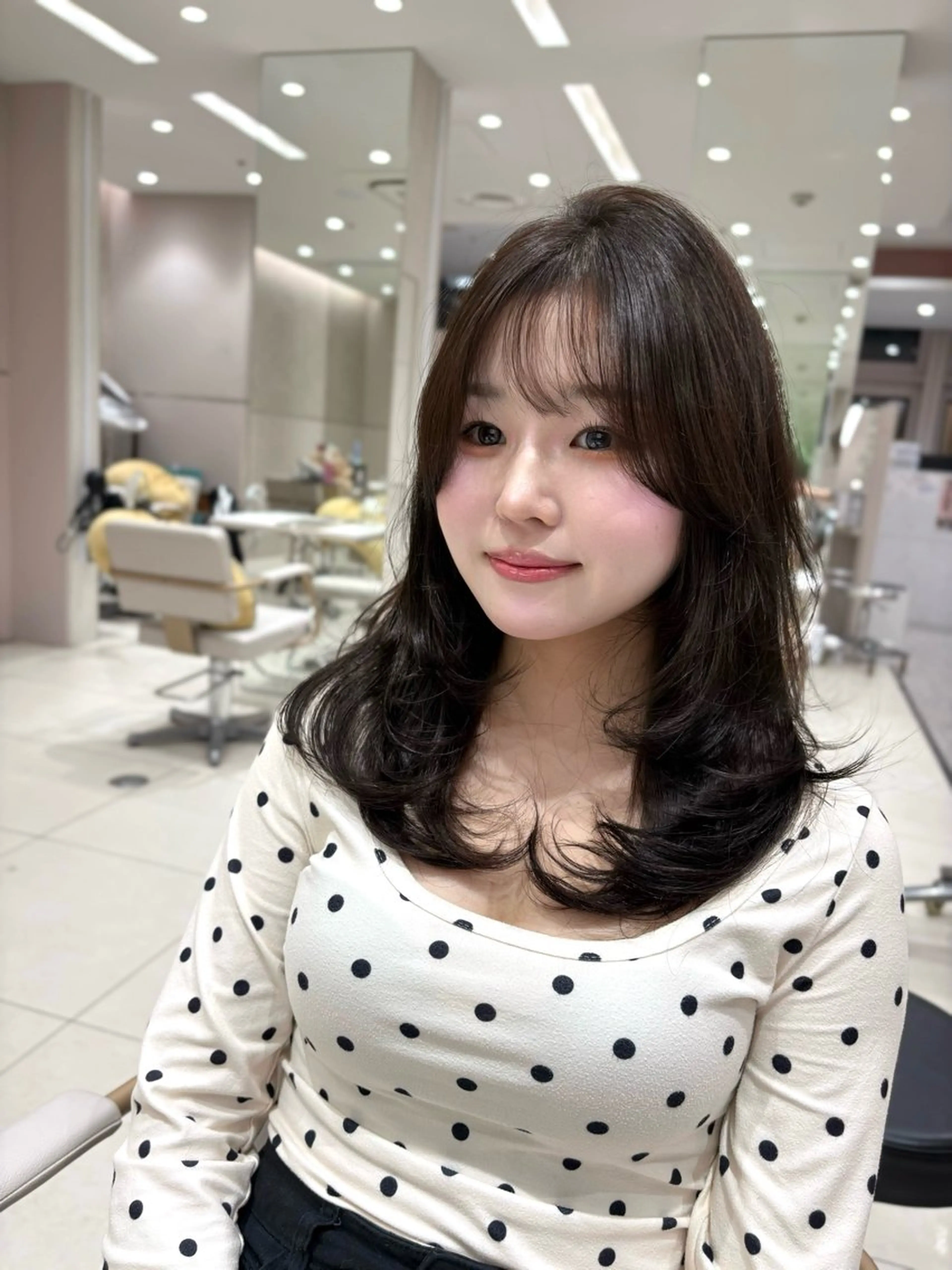 ロング カラー ブラウンカラー ハイレイヤー レイヤーカット カット ヘアカラー トリートメント 銀座/レイヤー/ 透明感カラー✨りくのヘアスタイル