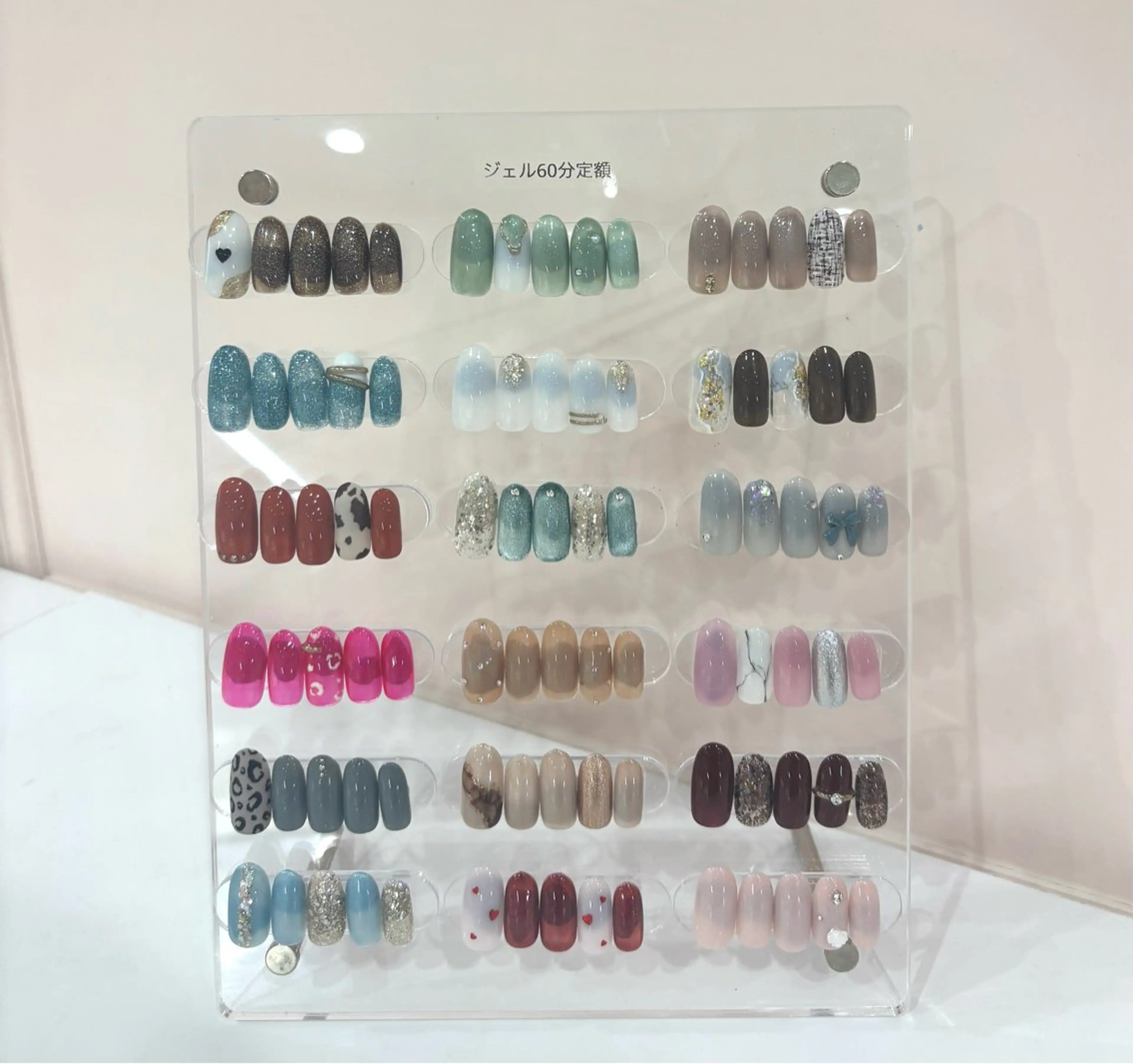 ネイル BEAUTY LINE 藤沢店所属・🐬🌺 SHIHOのネイルデザイン