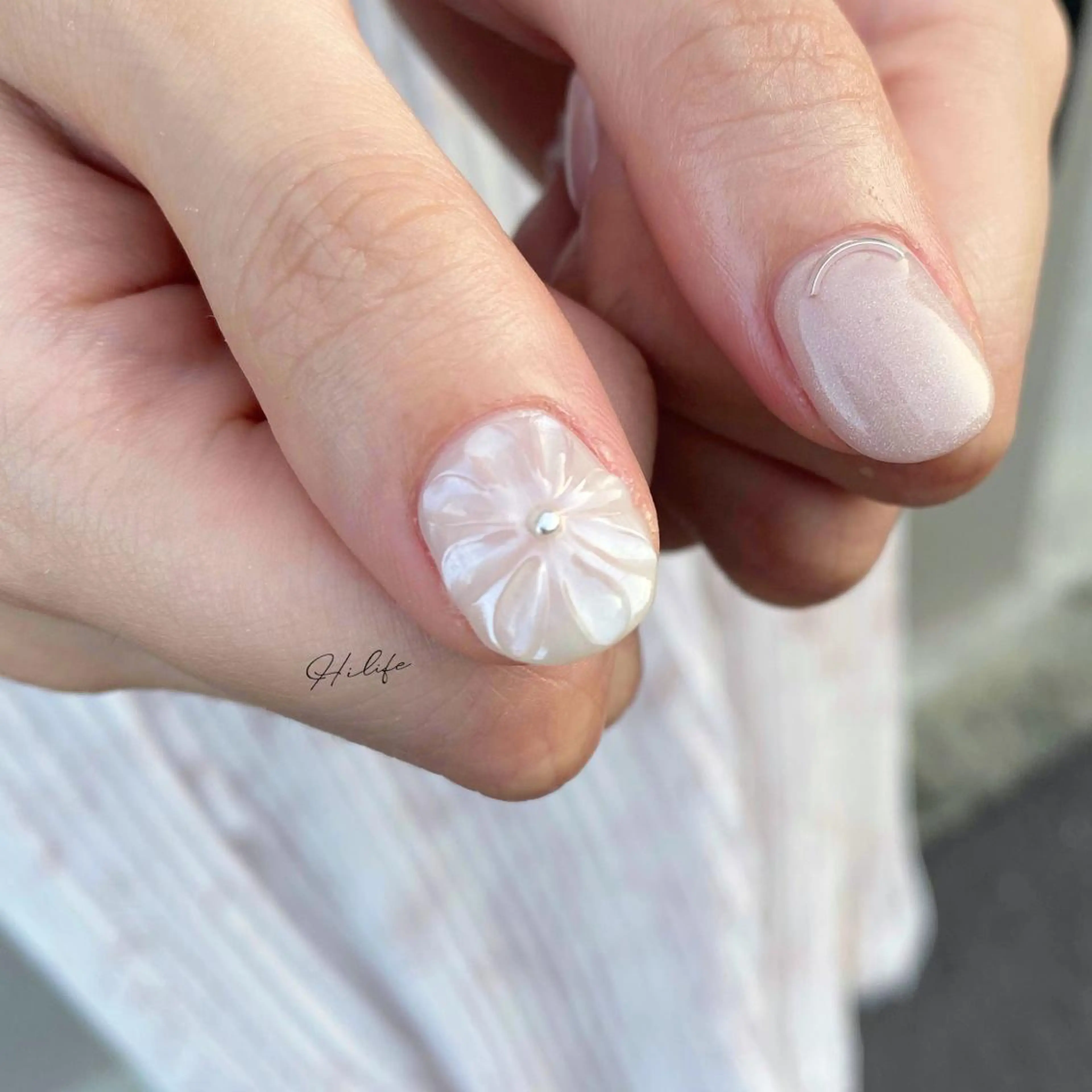 ネイル フレンチネイル ガラスフレンチ ネイルチップ ハンドネイル Nail Adore.のネイルデザイン