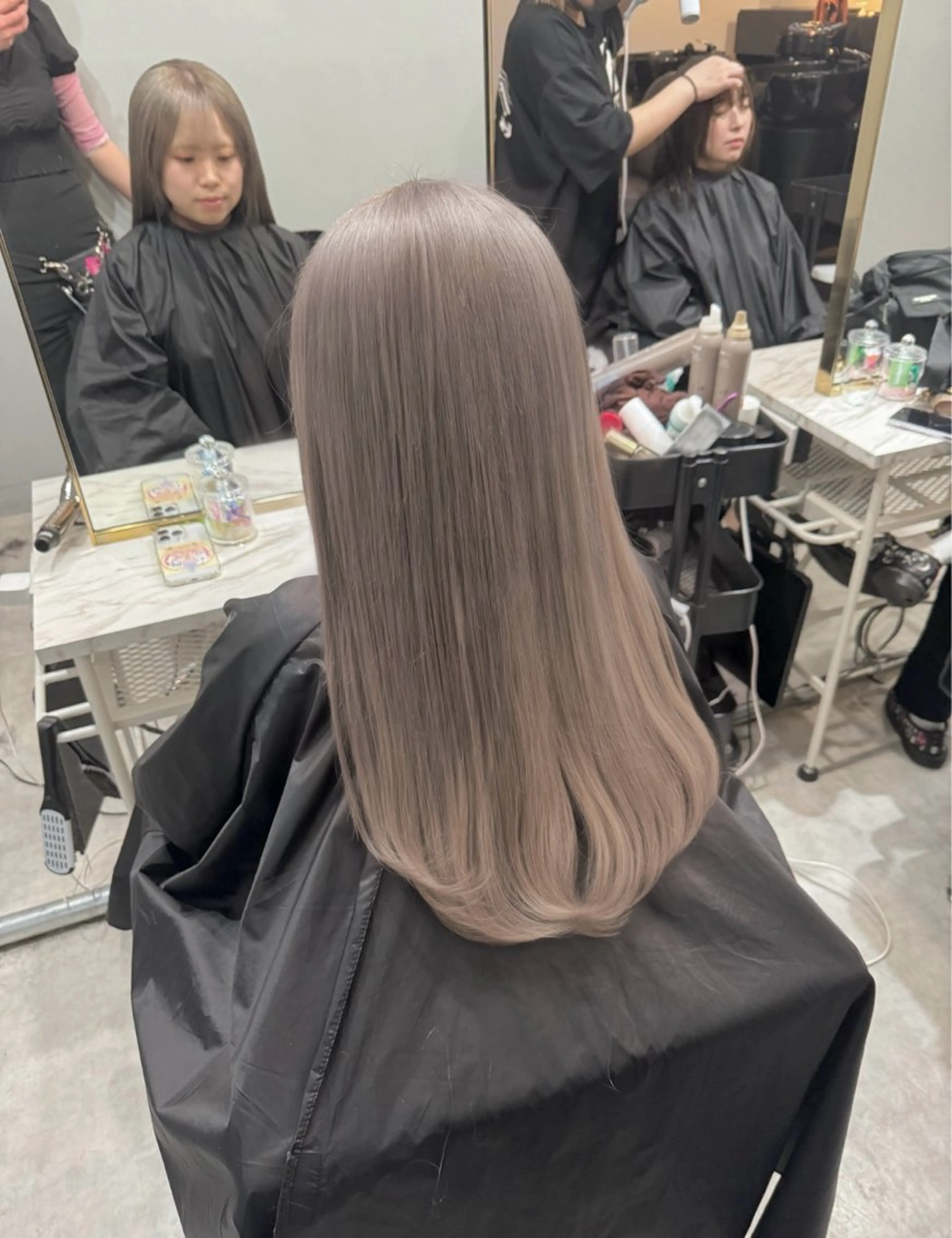 ロング カット ヘアカラー トリートメント 🩶ブリーチ/ レイヤー🩶フミカのヘアスタイル