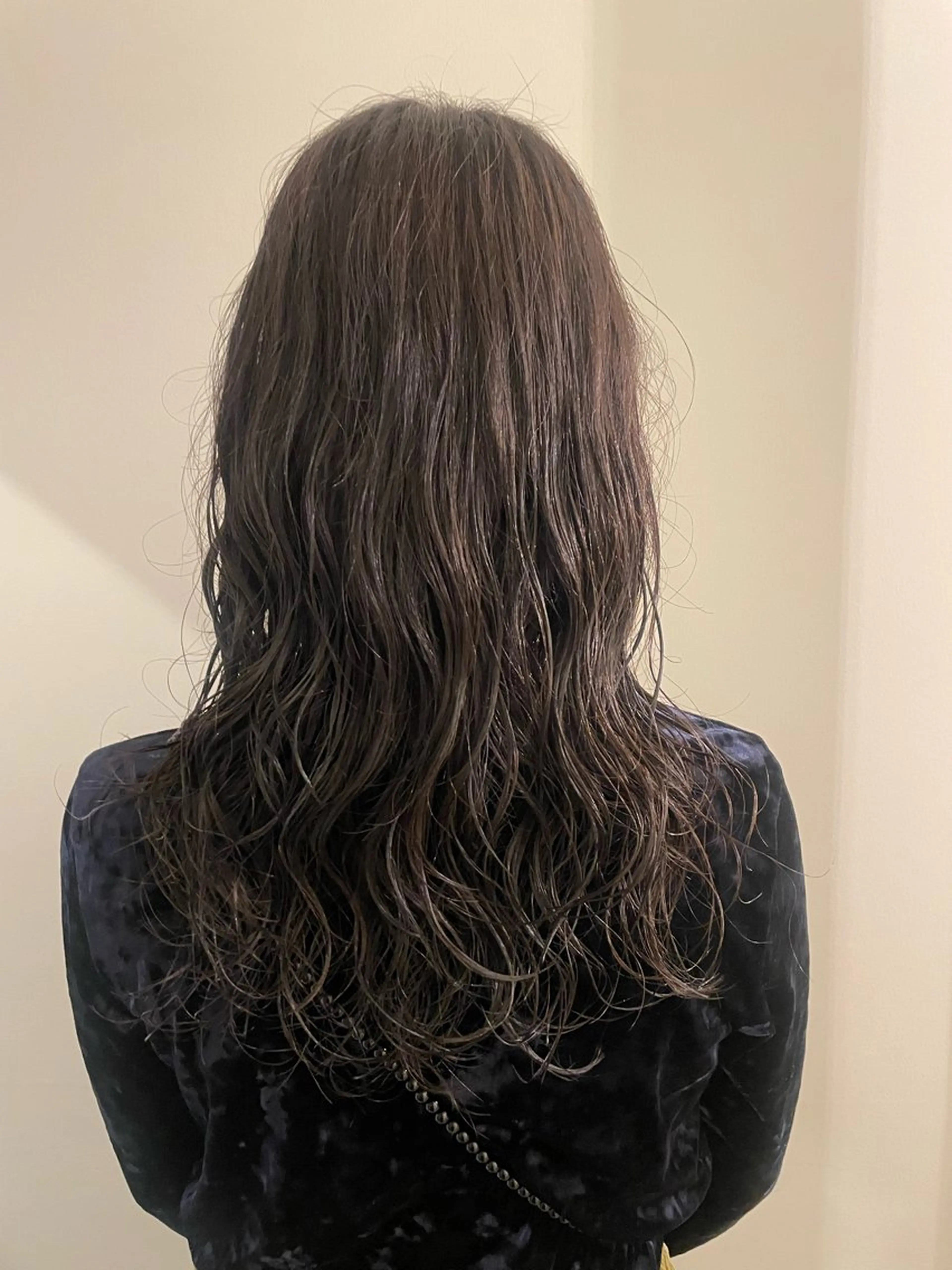 セミロング カラー セミロングパーマ カット パーマ 渋谷 留菜のヘアスタイル