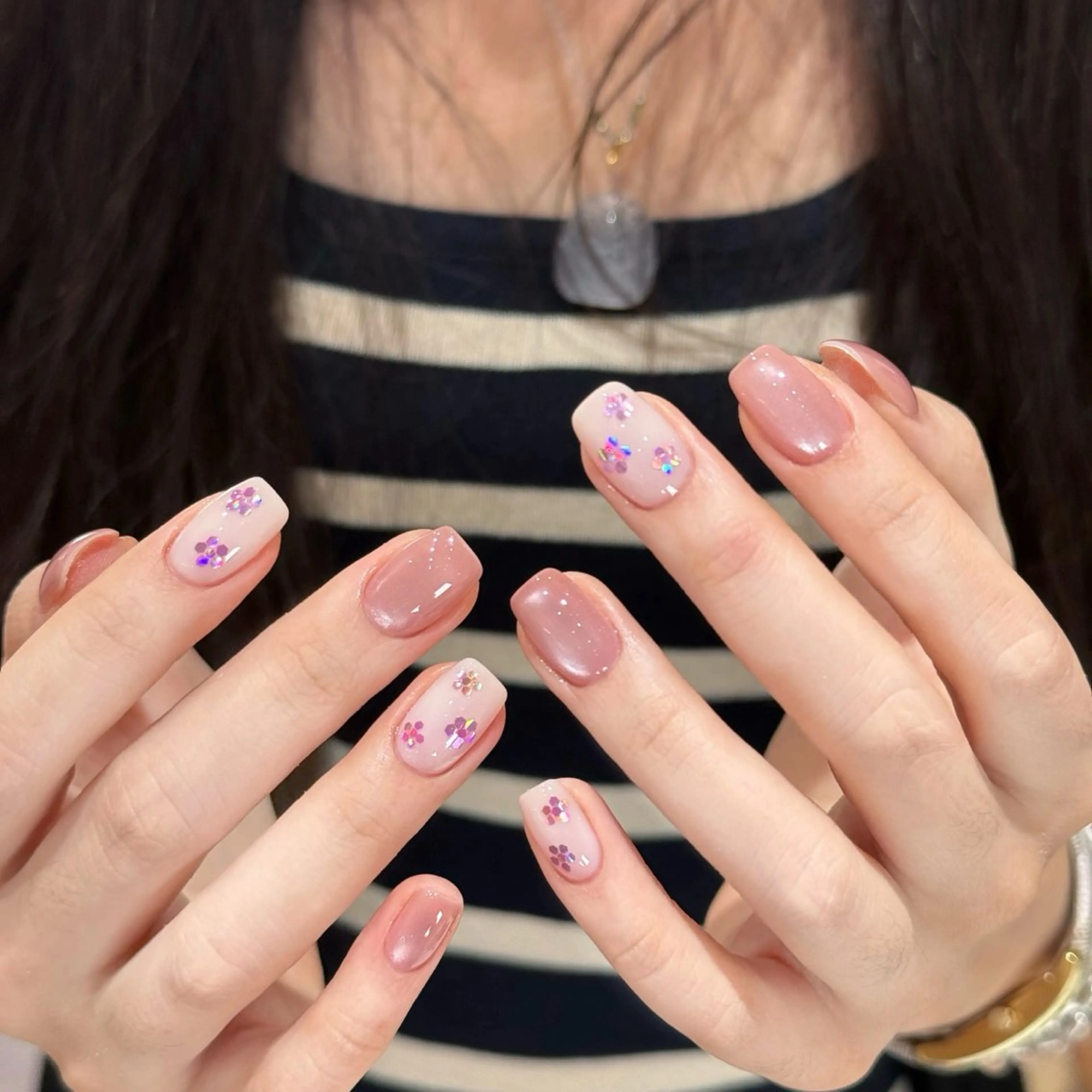 ネイル Nail salon Amoureuse ネイルサロン アムルーズ所属・ネイリスト ミクのネイルデザイン