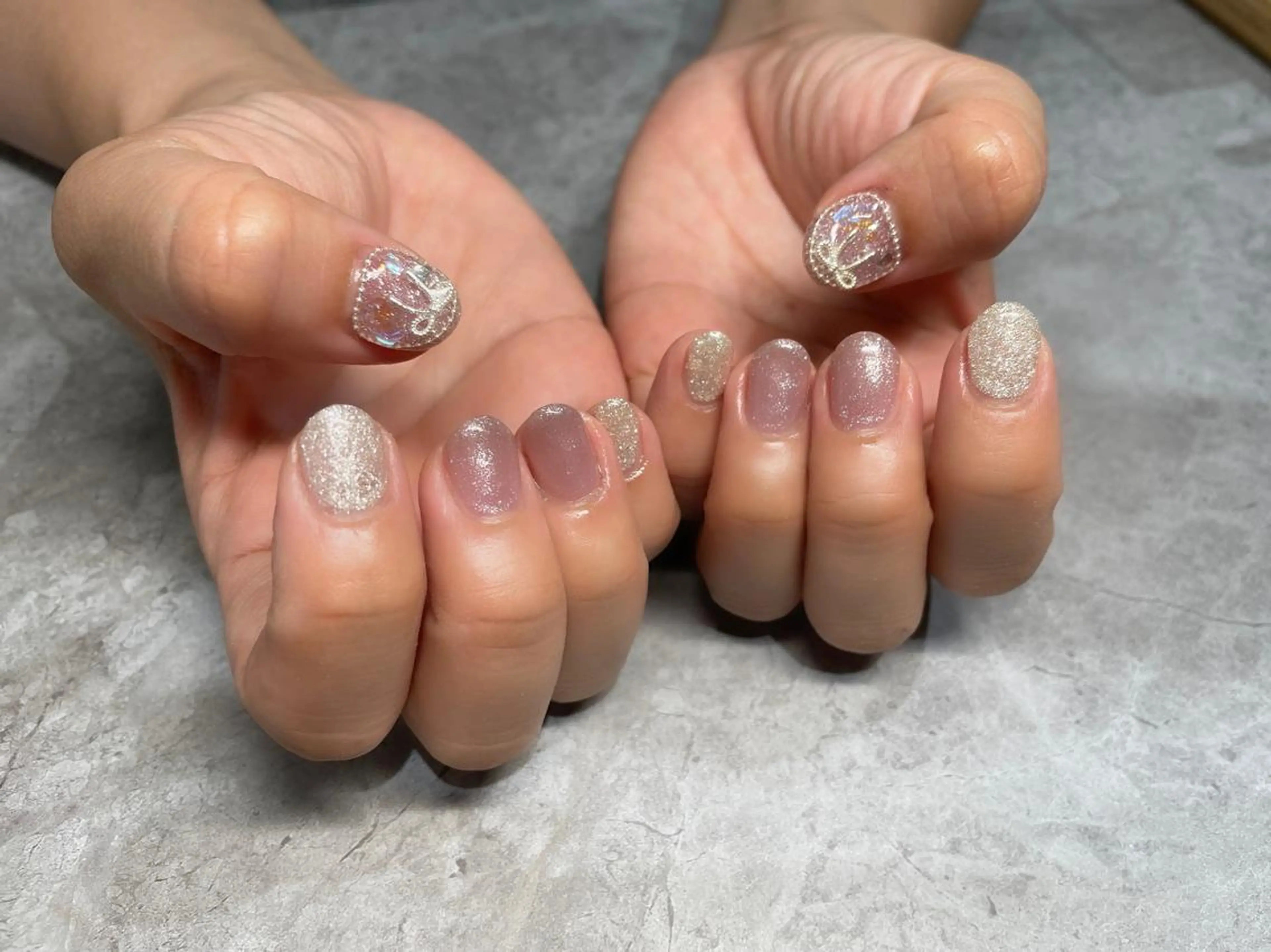 ネイル キラキラネイル ラメ(グリッター) ピンク シルバー ストーンネイル Nail Salon Lindaのネイルデザイン
