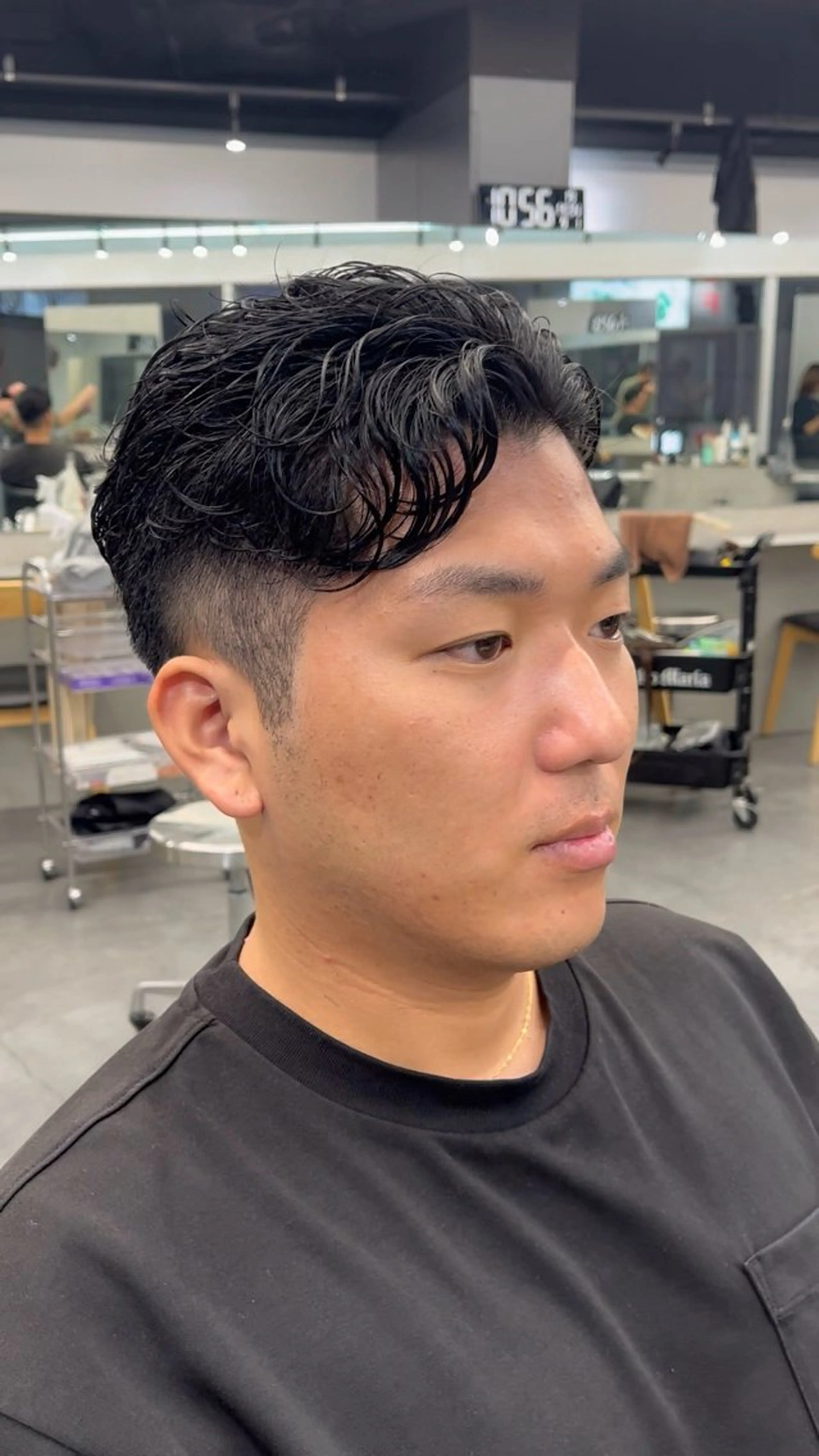 ショート パーマ メンズ fifth　石垣 海音のヘアスタイル