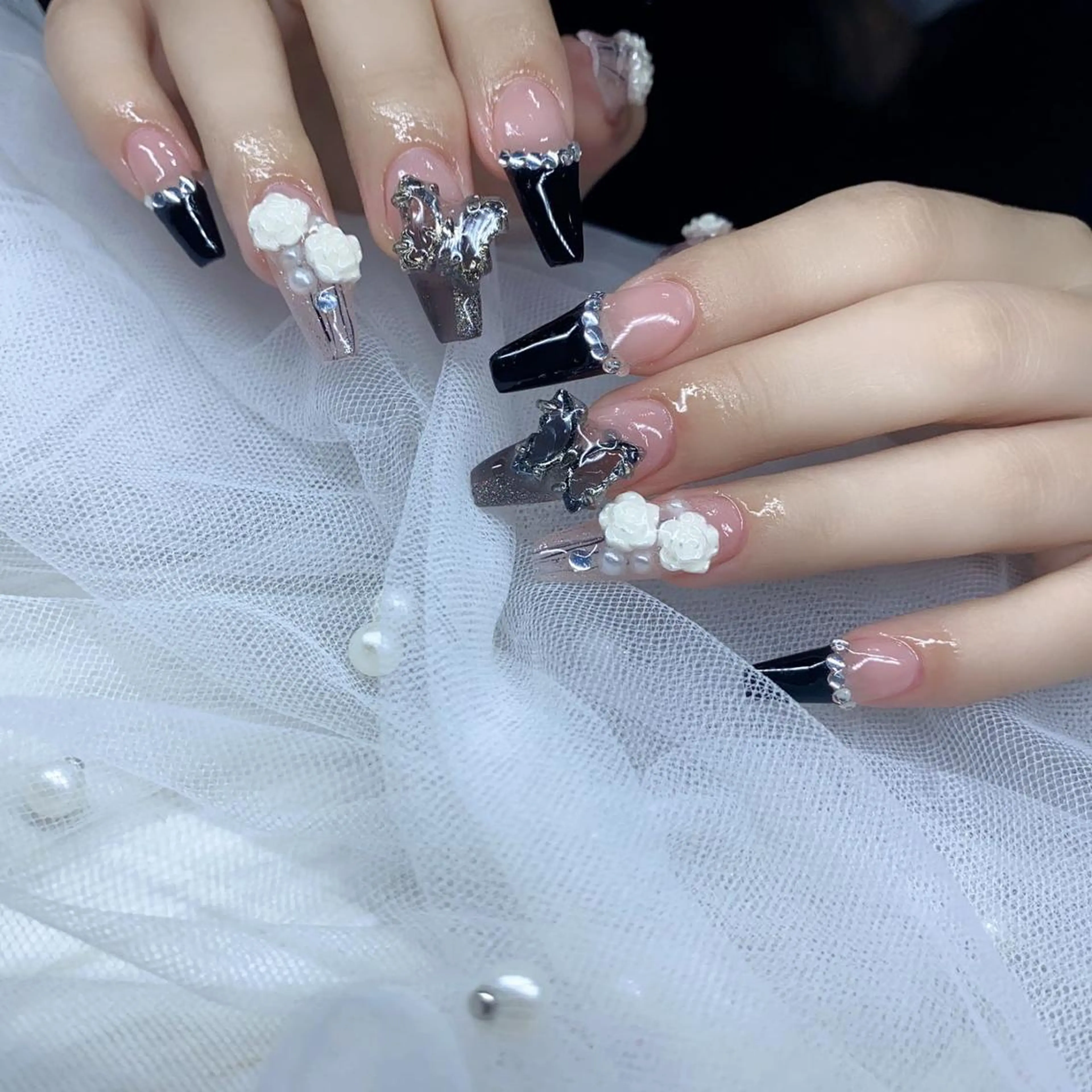 ネイル Queens PUPUのネイルデザイン