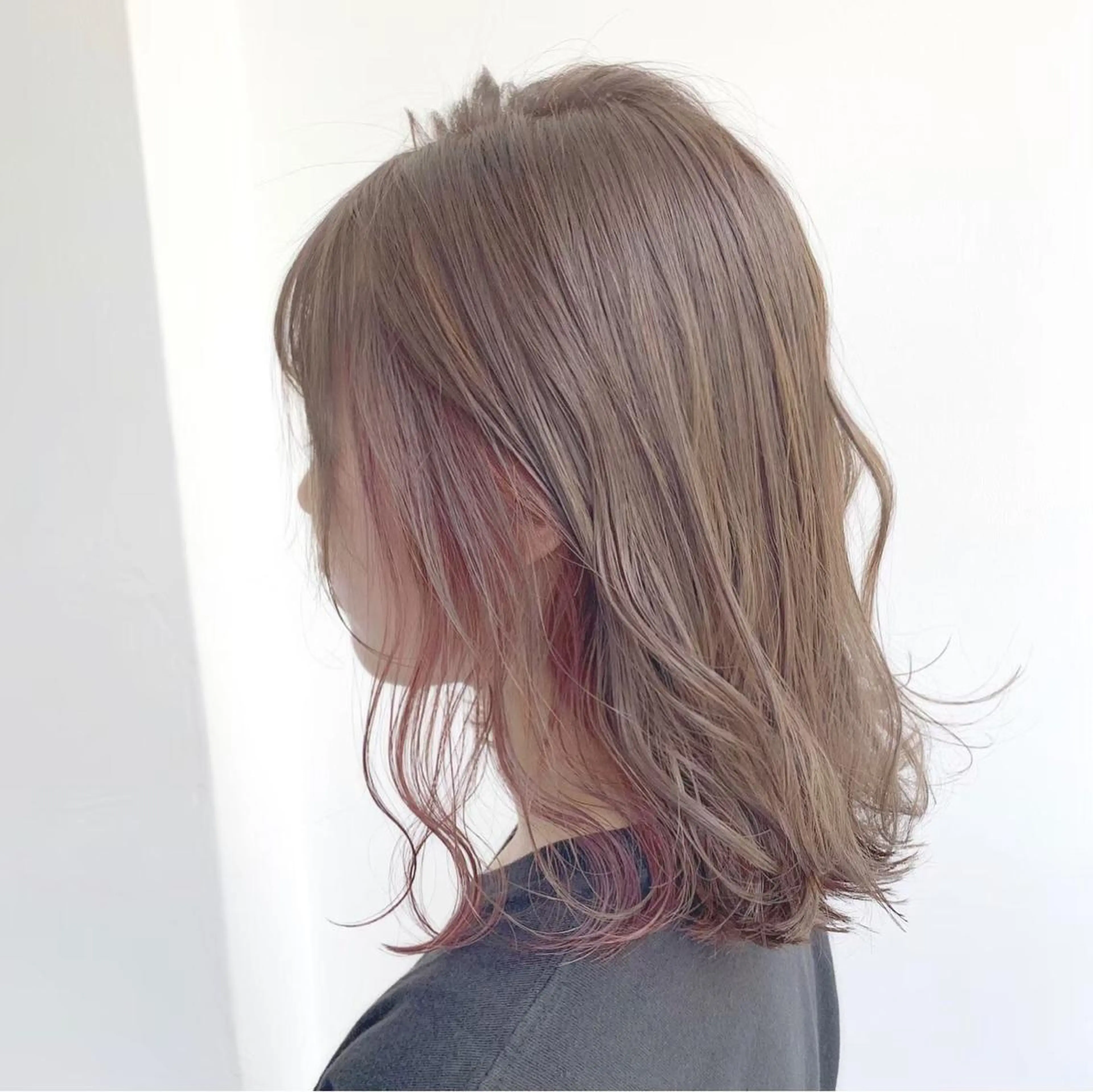 セミロング カラー パーマ ヘアカラー トリートメント ヘアセット ☁️縮毛矯正✖️ 透明感☁️りくのヘアスタイル