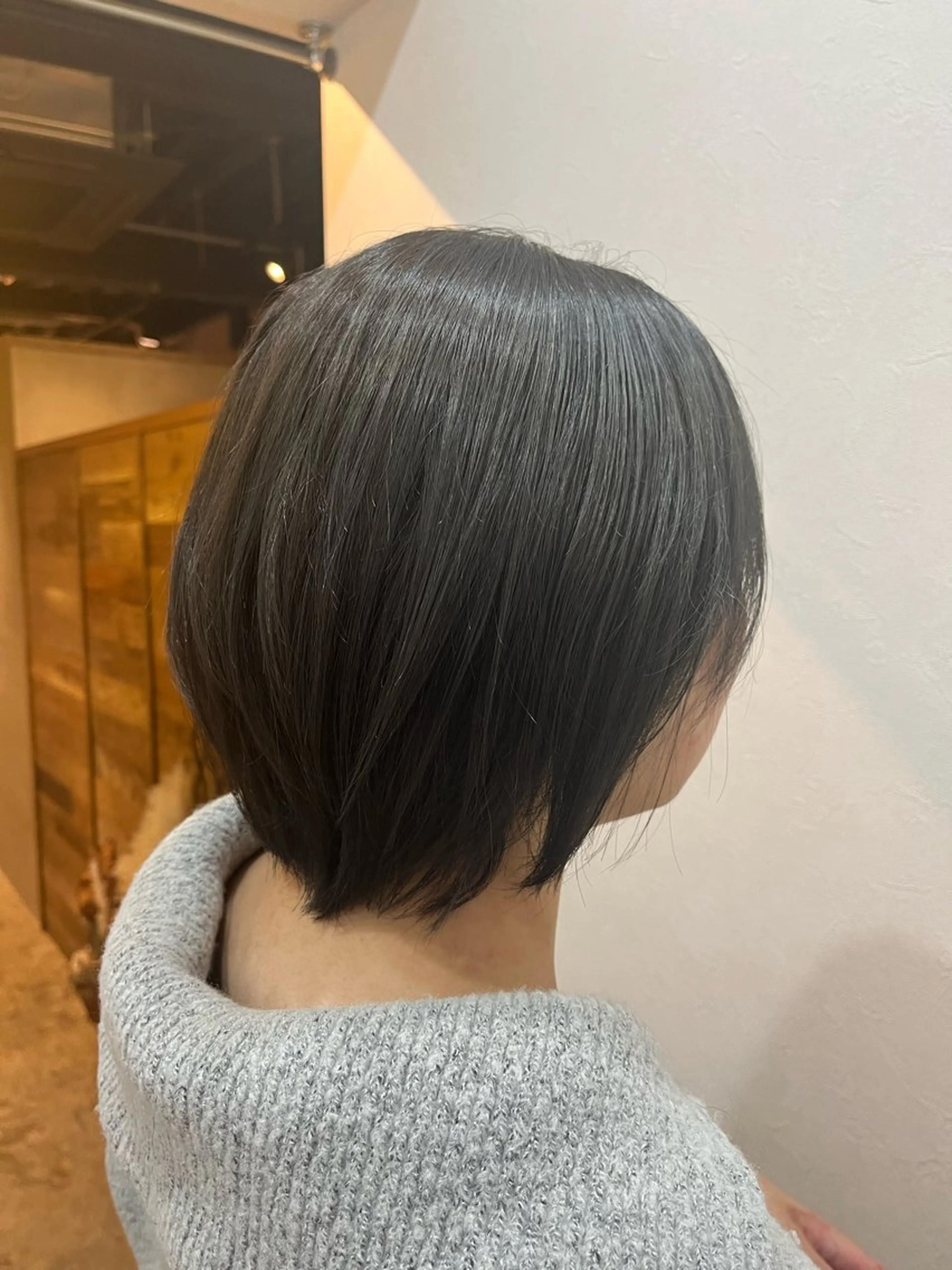 ショート カラー LoE[ロエ]桃井 香菜子のヘアスタイル