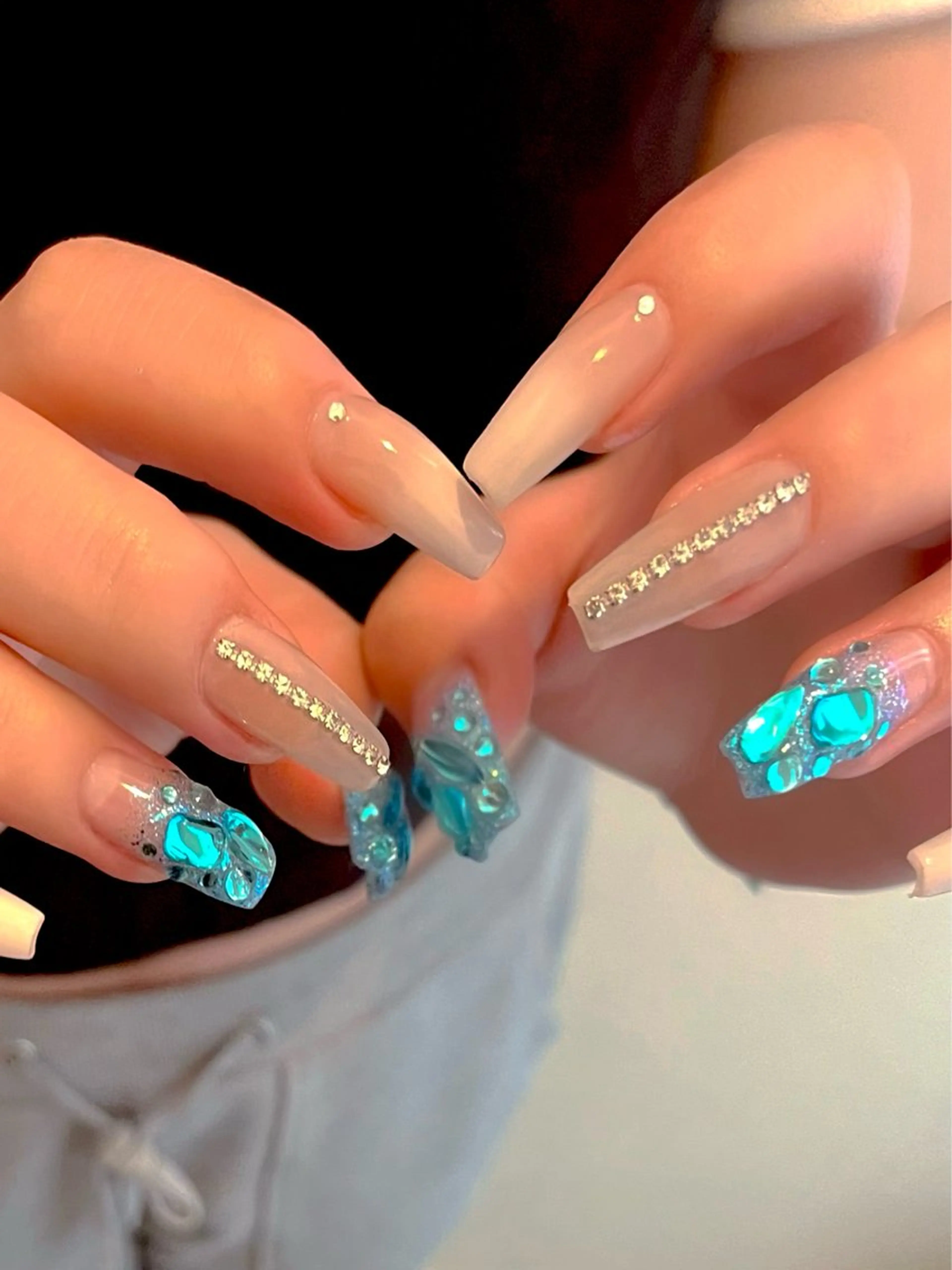 ネイル キラキラネイル マグネットネイル ワンカラーネイル スカルプネイル ワンホンネイル nine.🦋 YUKOのネイルデザイン