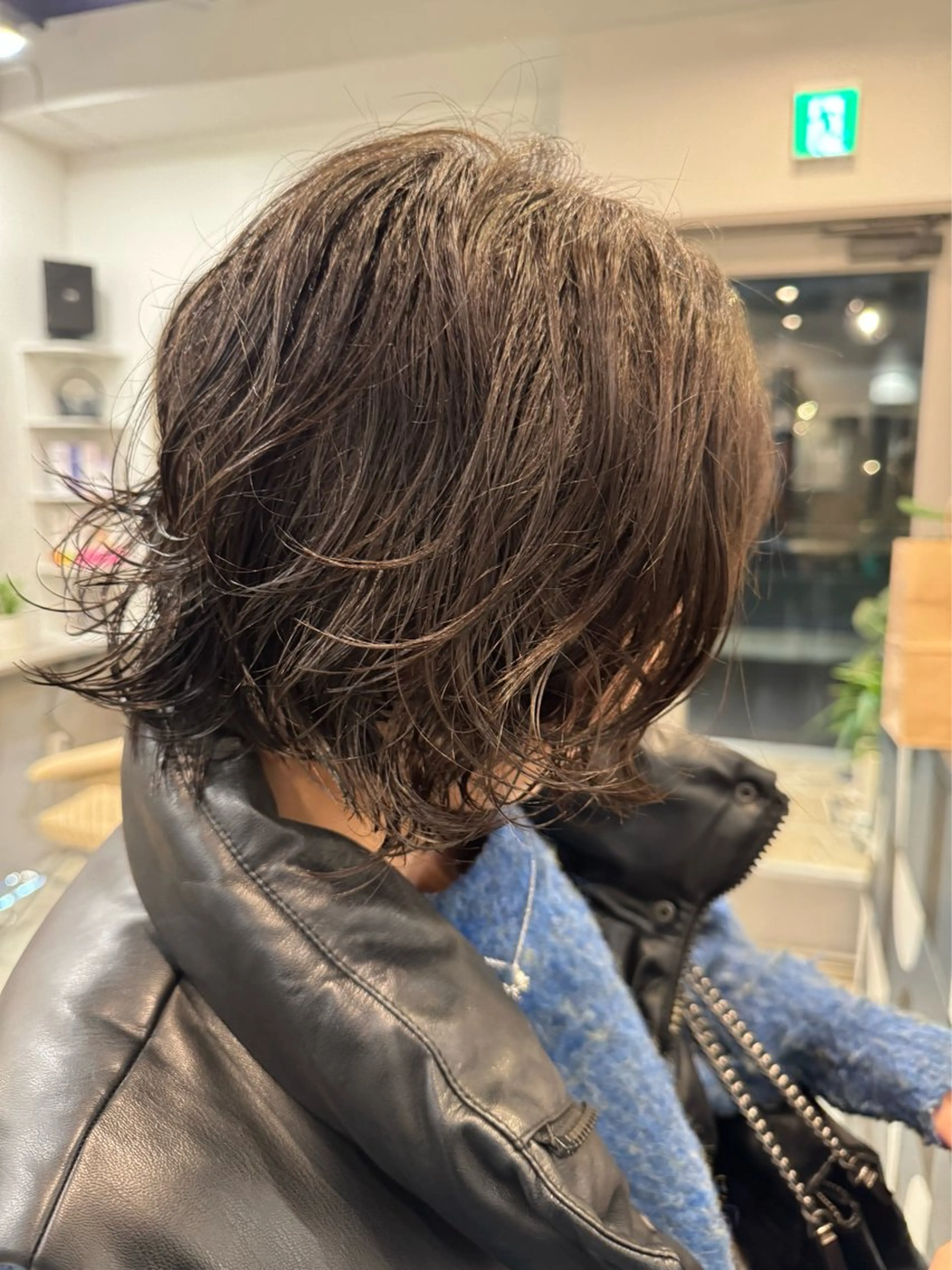 ミディアム パーマ ミディアムパーマ ニュアンスパーマ カット パーマ dog star 関 海斗のヘアスタイル