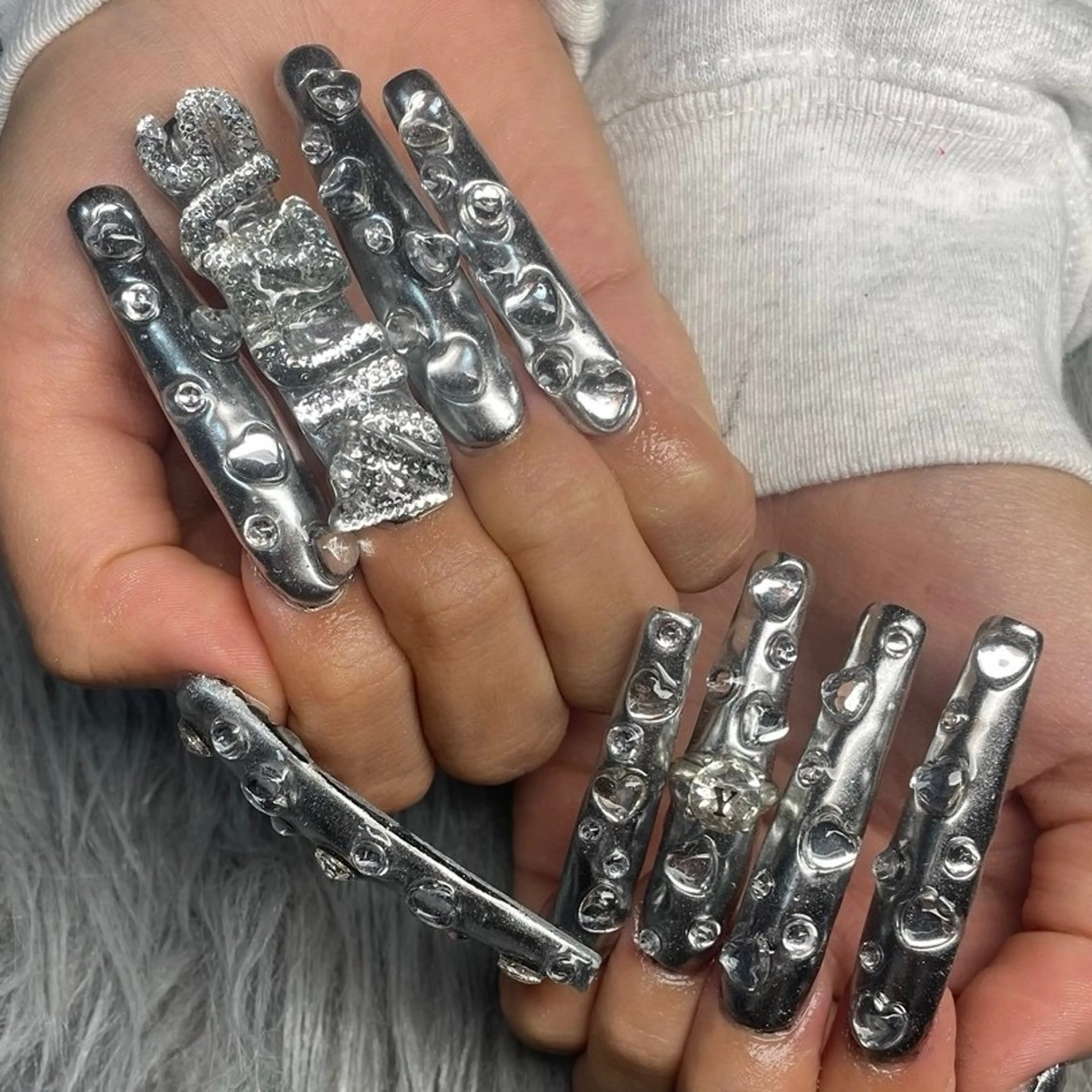 超スーパースペシャルロングネイル🪽🩶🩷(オフなし)の写真