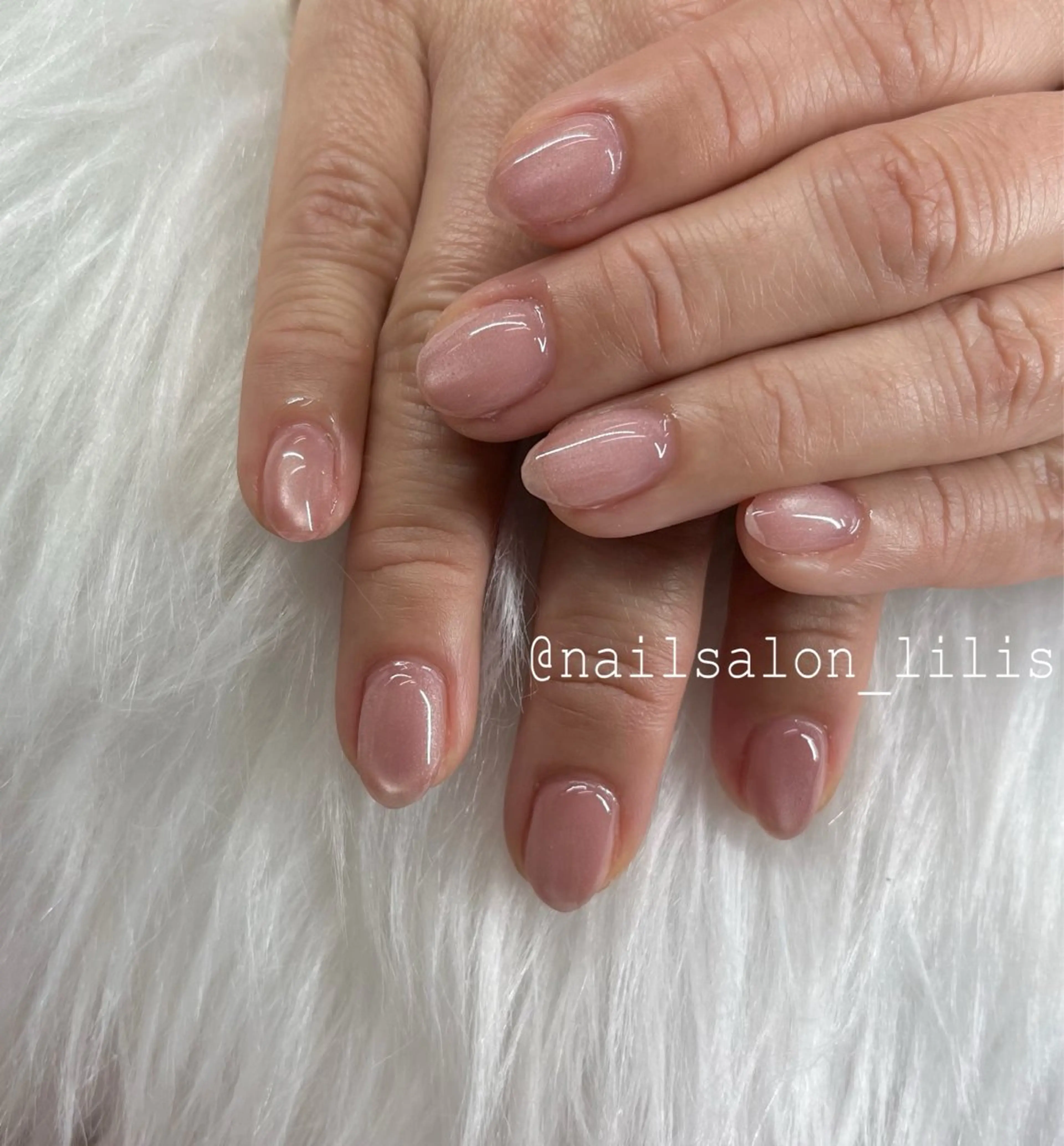 ネイル マグネットネイル ハンドネイル nailsalon lilis所属・nailsalon Lilisのネイルデザイン