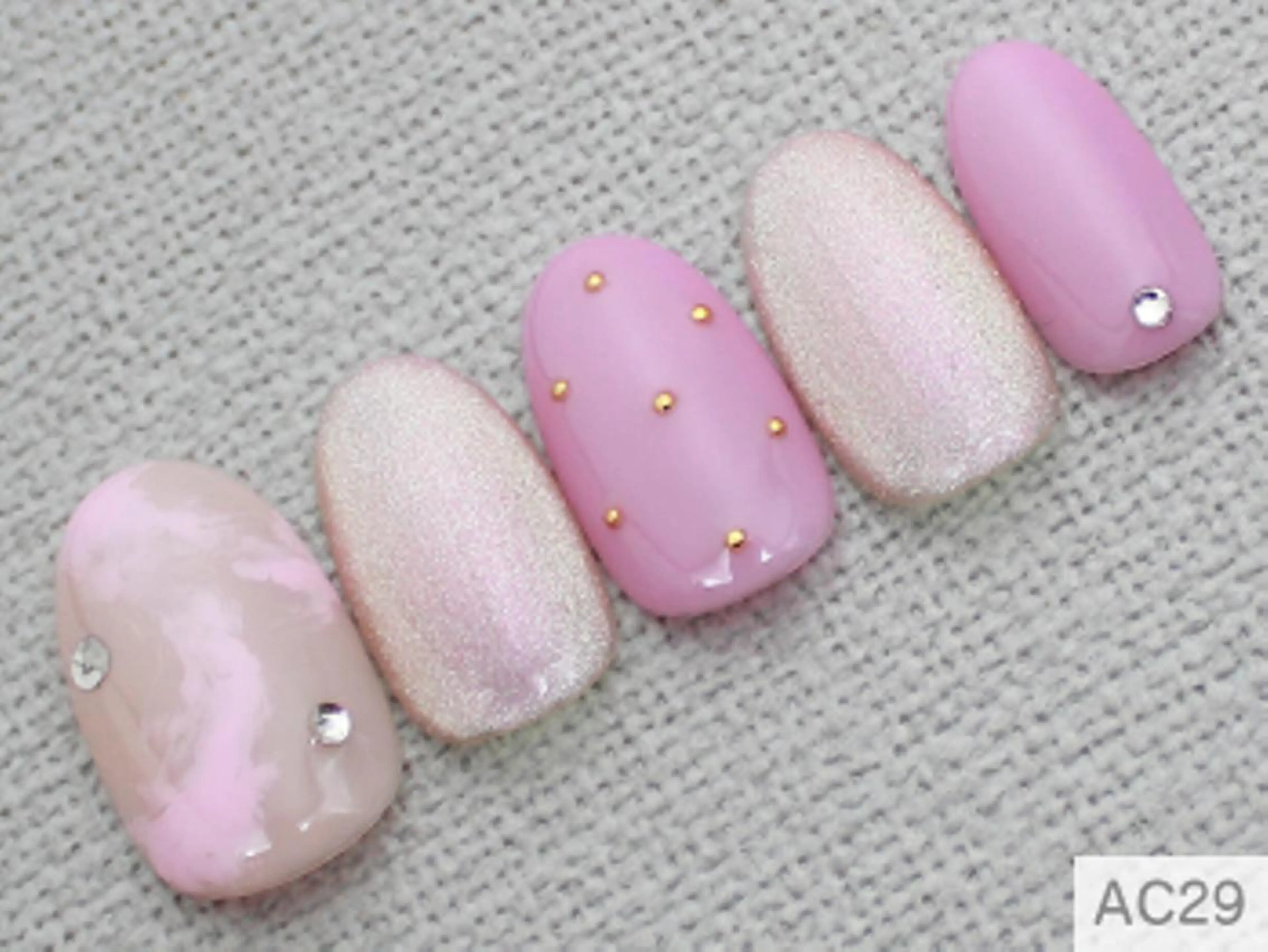 ネイル ジェルネイル マグネットネイル 🤍 Janのネイルデザイン