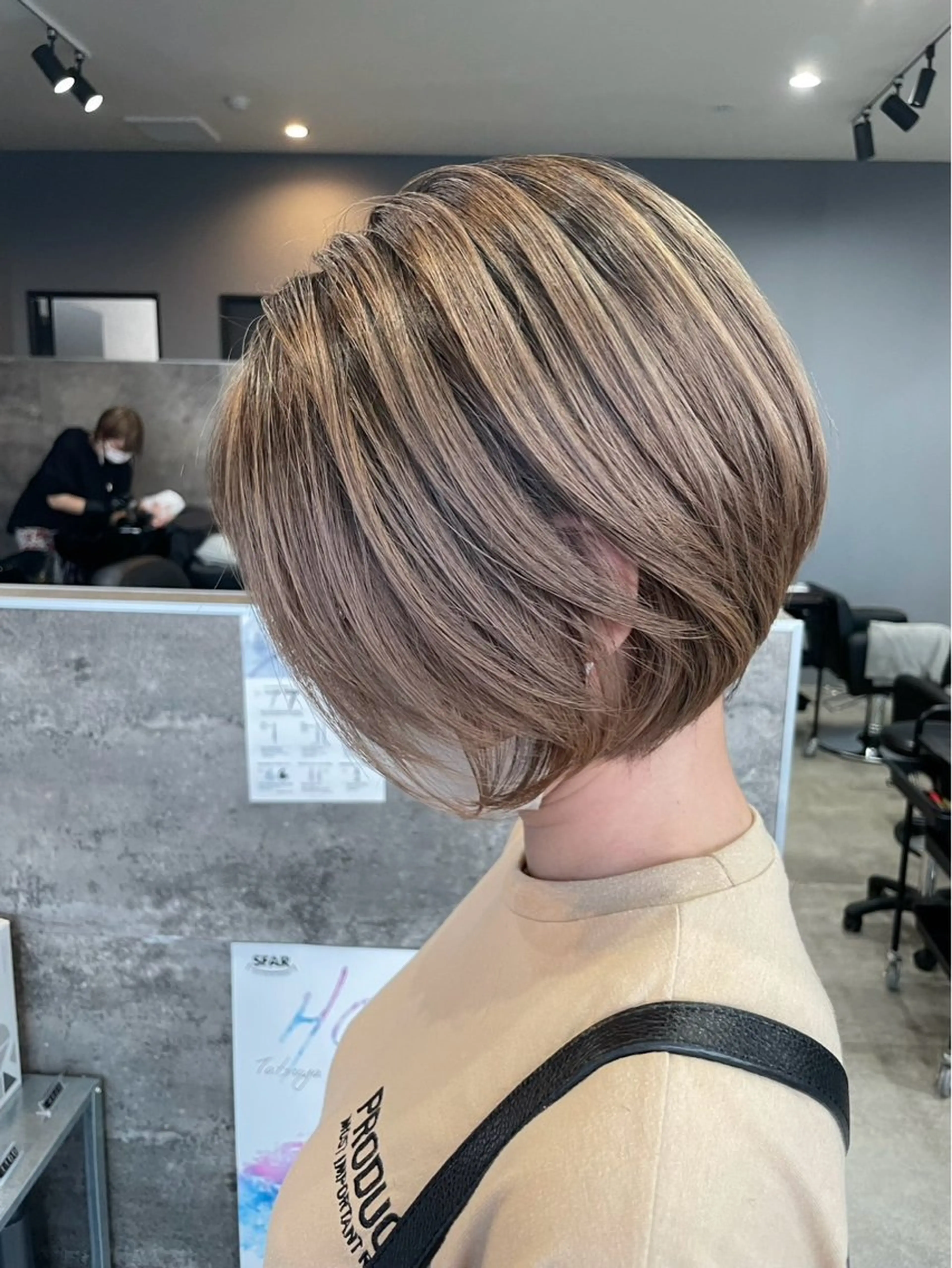 カラー GLITTER市村 志結のヘアスタイル