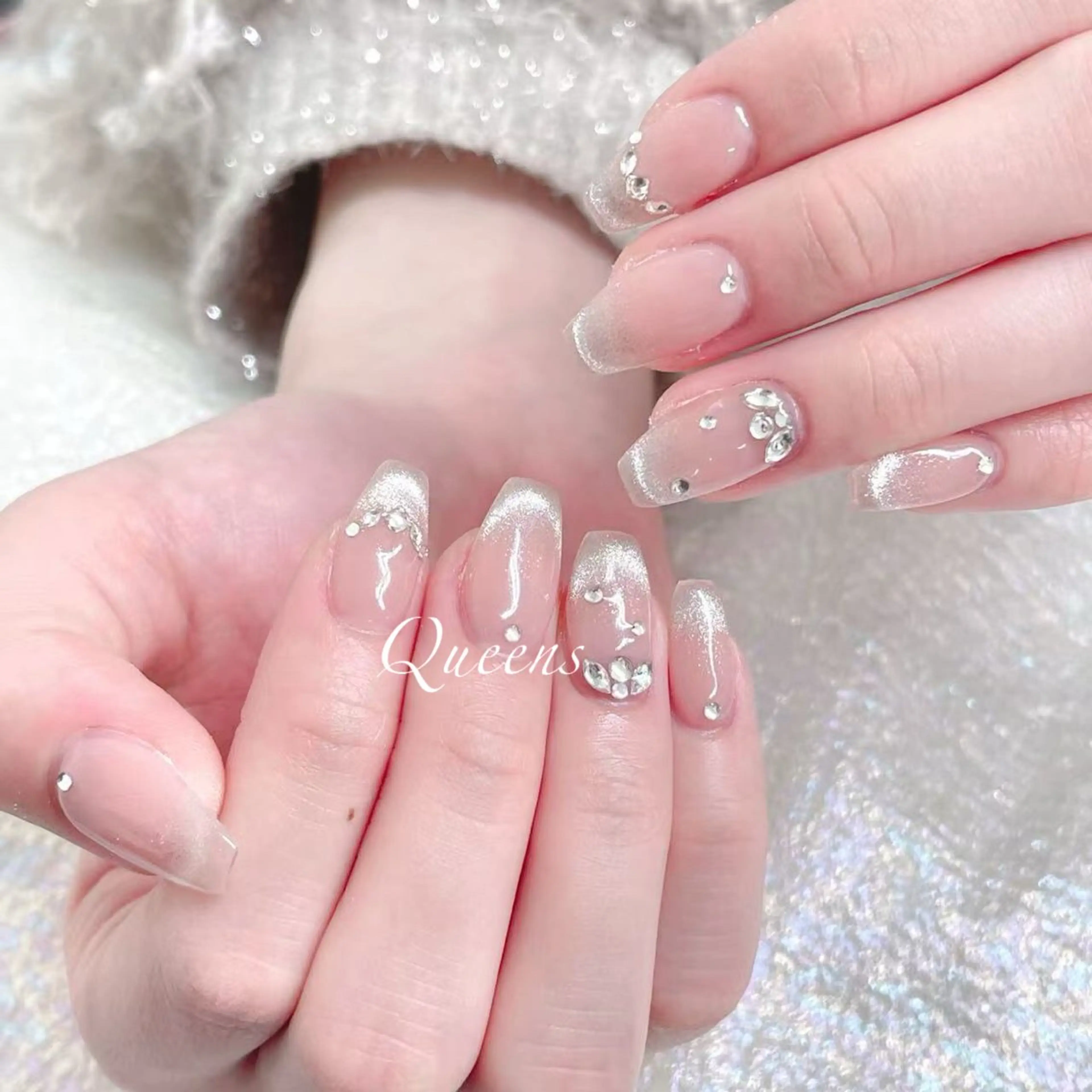 ネイル ハンドネイル Queens テイのネイルデザイン