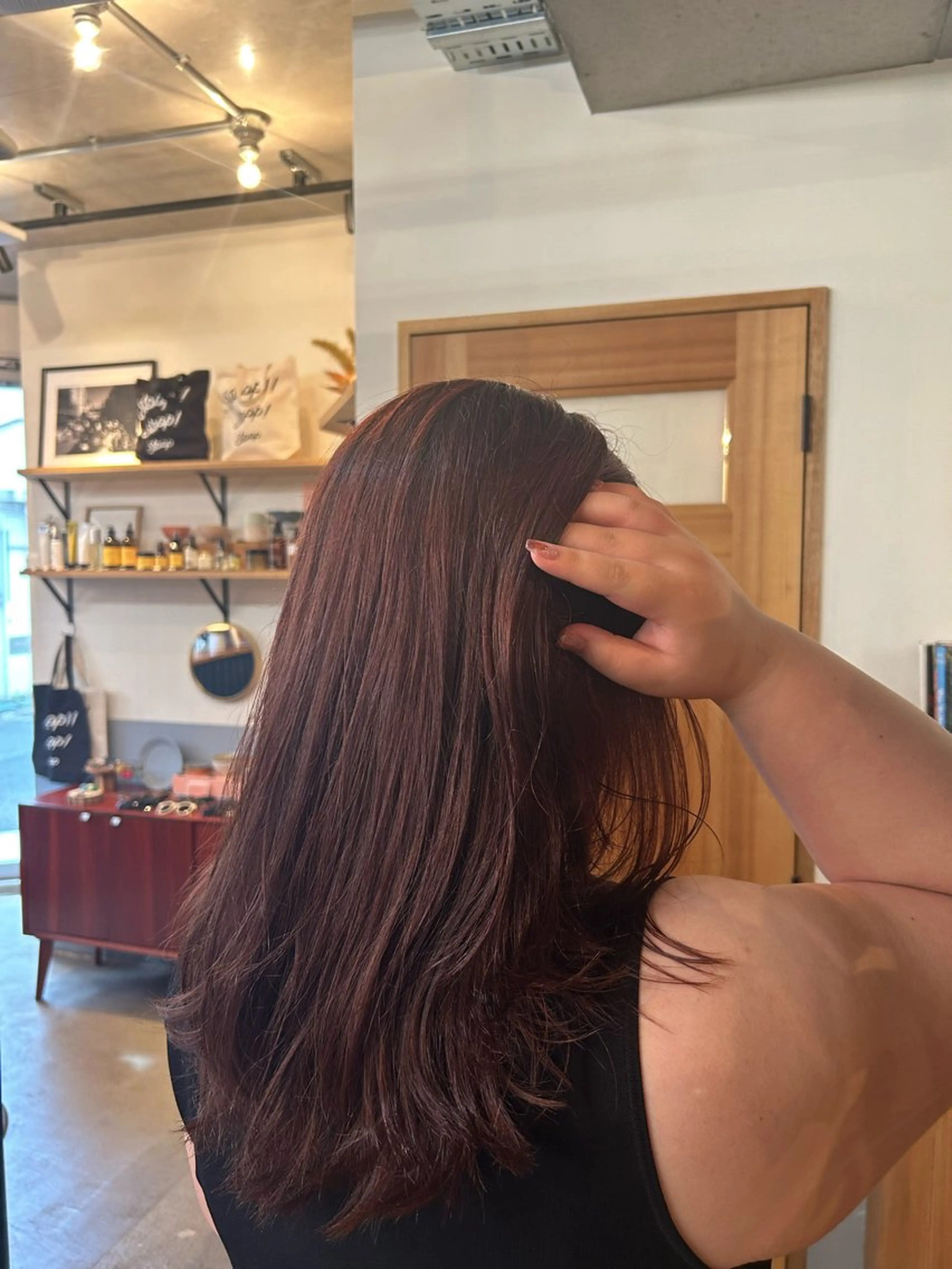 ミディアム Stoop所属・伊賀 海優のヘアスタイル