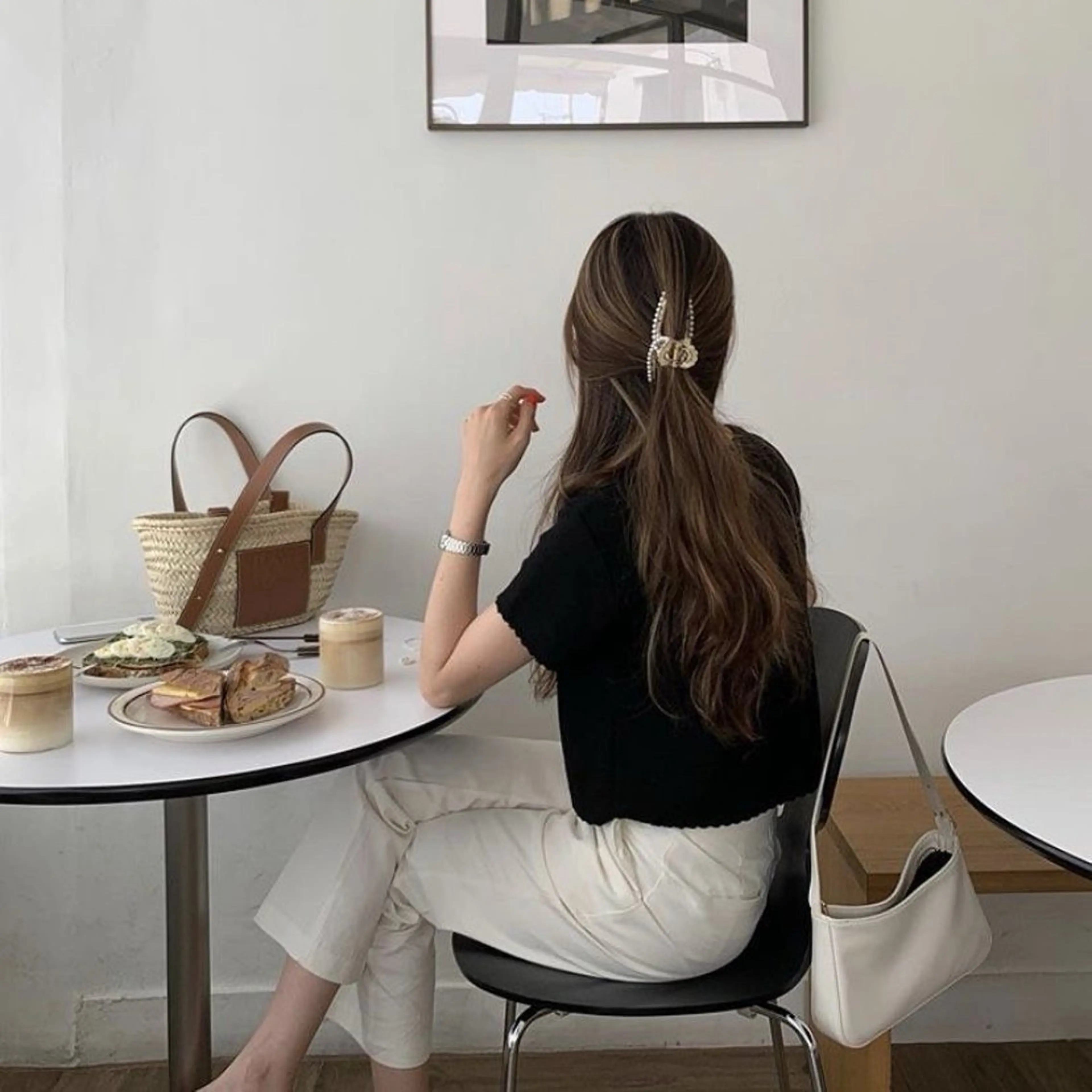 ロング カラー ヘアアレンジ カット ヘアカラー ヘアセット 透け上品ハイトーン 職人ゆうと🤍のヘアスタイル