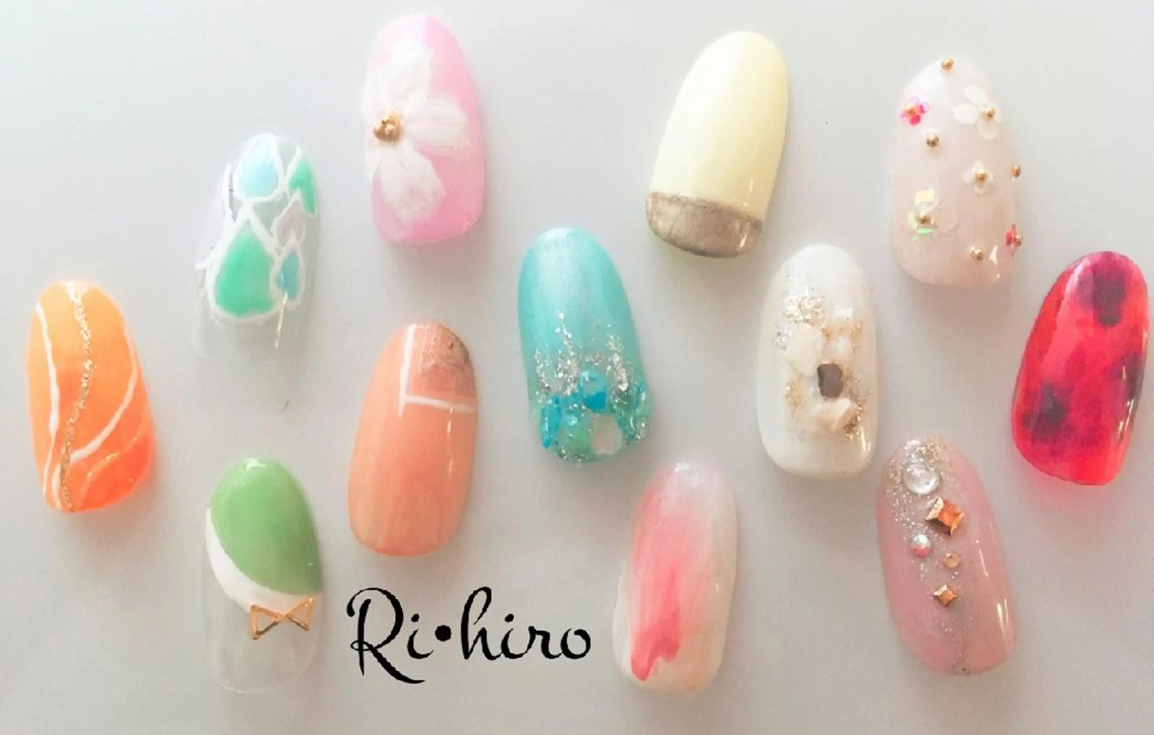 ネイル アートネイル フラワーネイル ジェルネイル スカルプネイル ネイルチップ ネイル＆フラワーサロン〜Ri✦hiro〜鳥栖店所属・HIRATA RIEのネイルデザイン