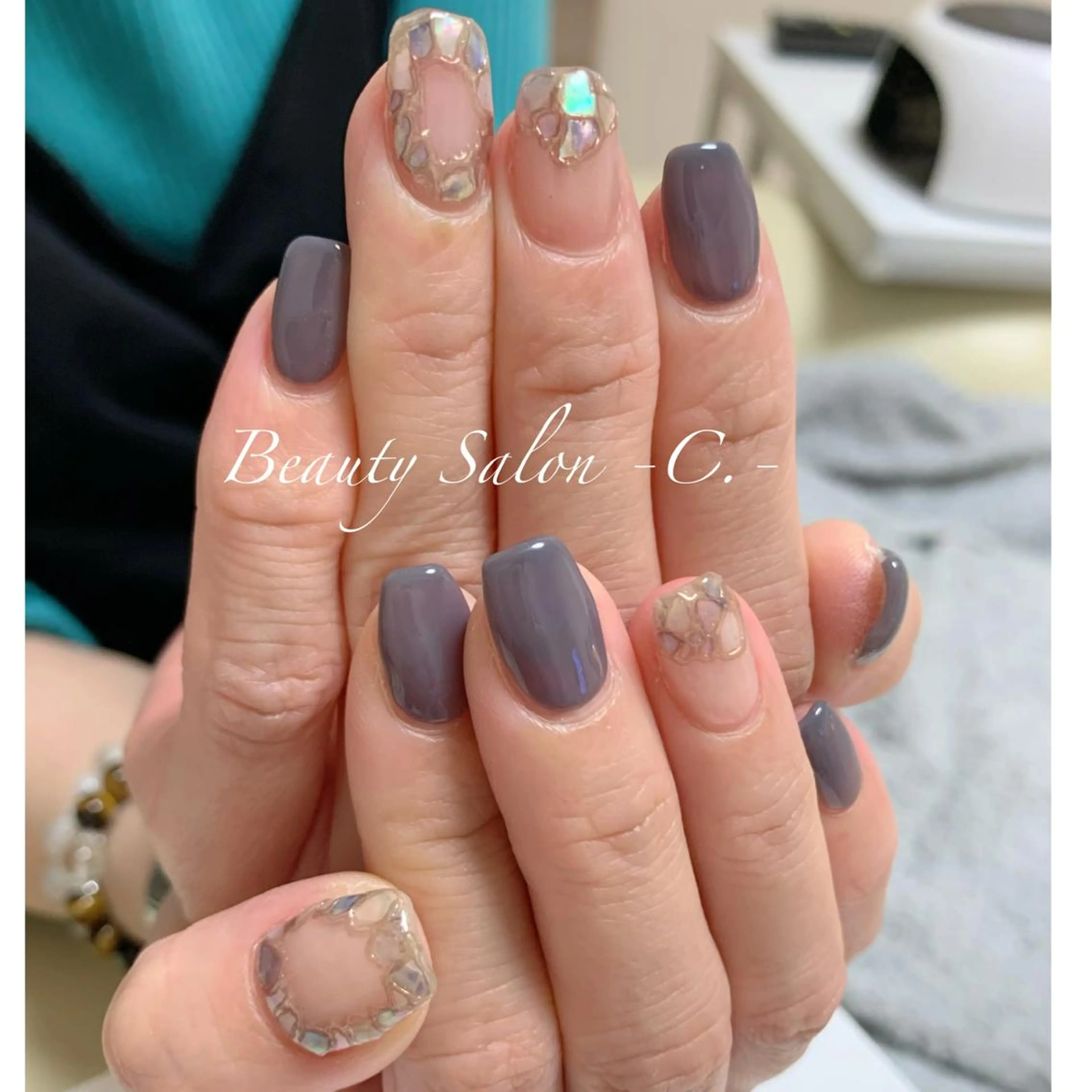 セミロング ネイル Lino Uのネイルデザイン