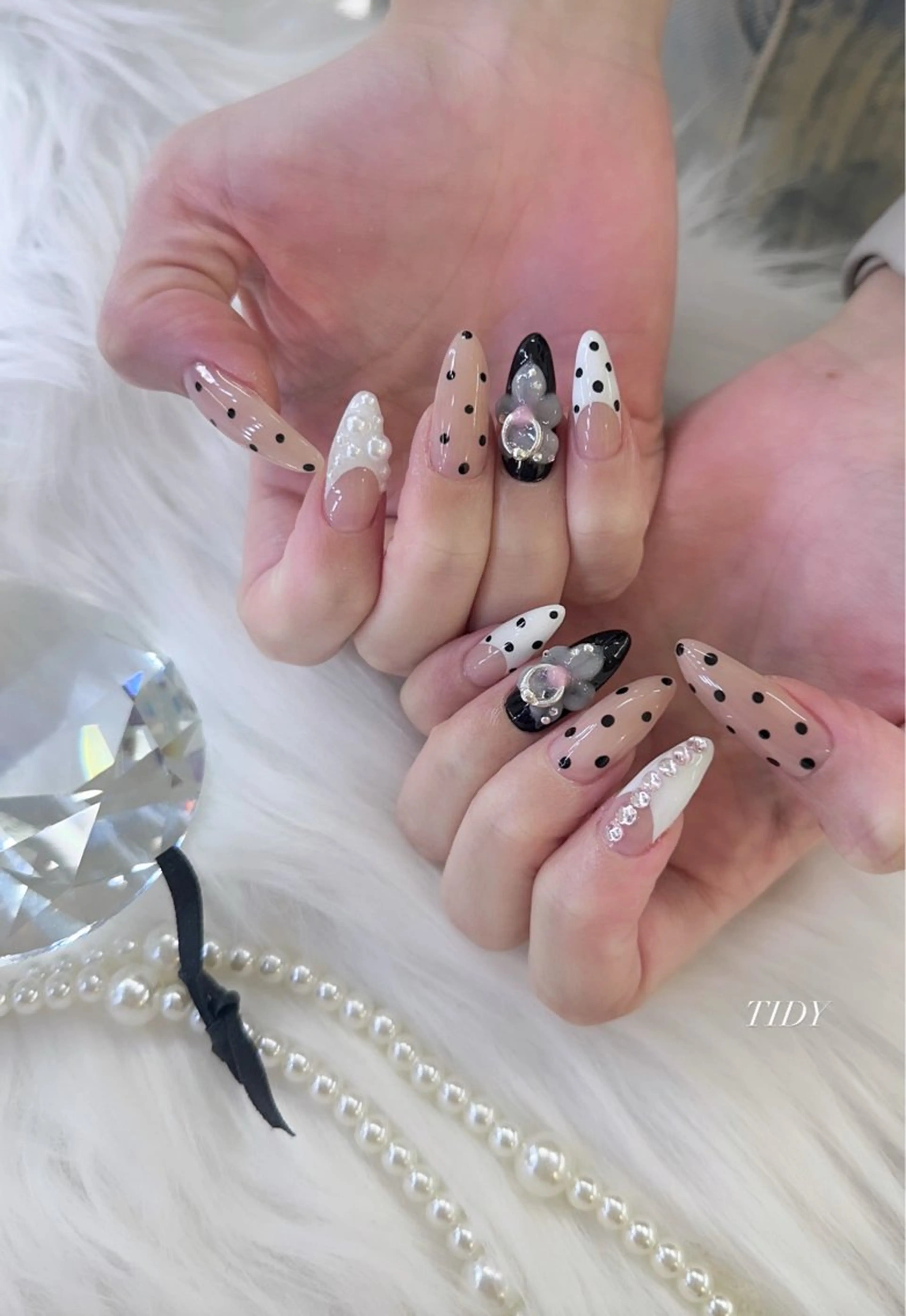 ネイル 長さ出し フットネイル ジェルネイル キラキラネイル 韓国ネイル ハンドネイル TIDY M&Mのネイルデザイン