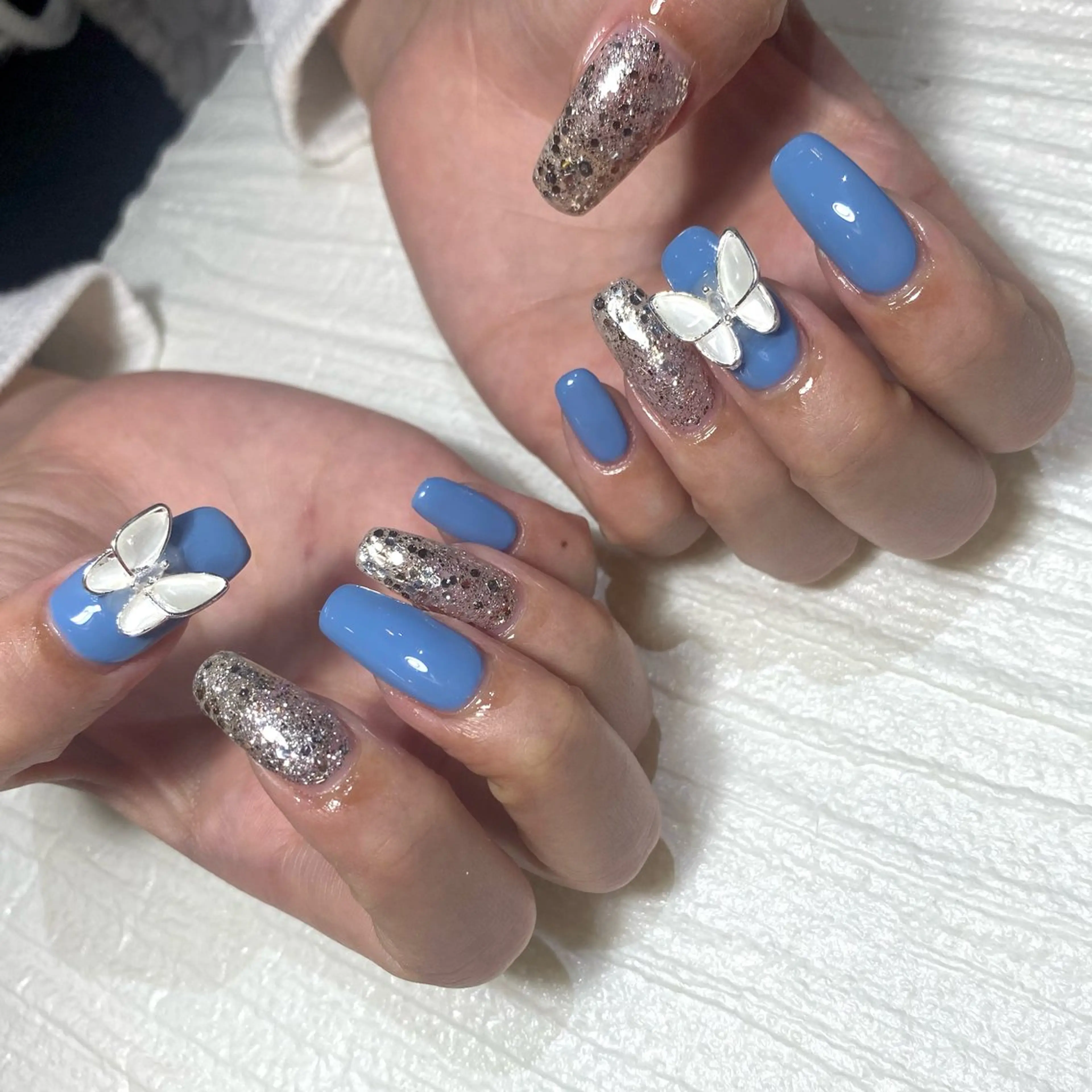 ネイル ハンドネイル FULL MOONのネイルデザイン