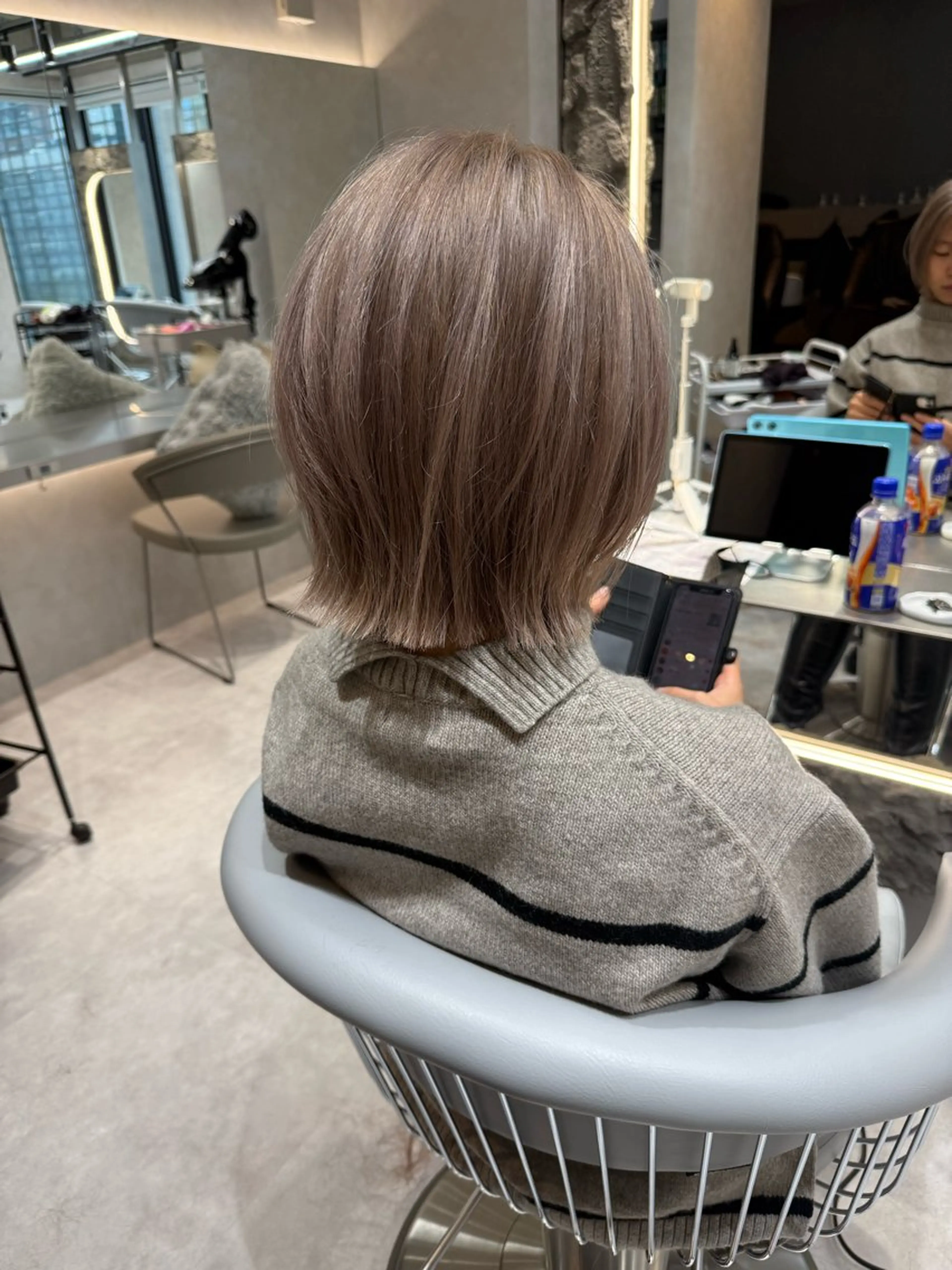 ミディアム カラー カット ヘアカラー トリートメント ハイトーンヘア れおん🌙のヘアスタイル