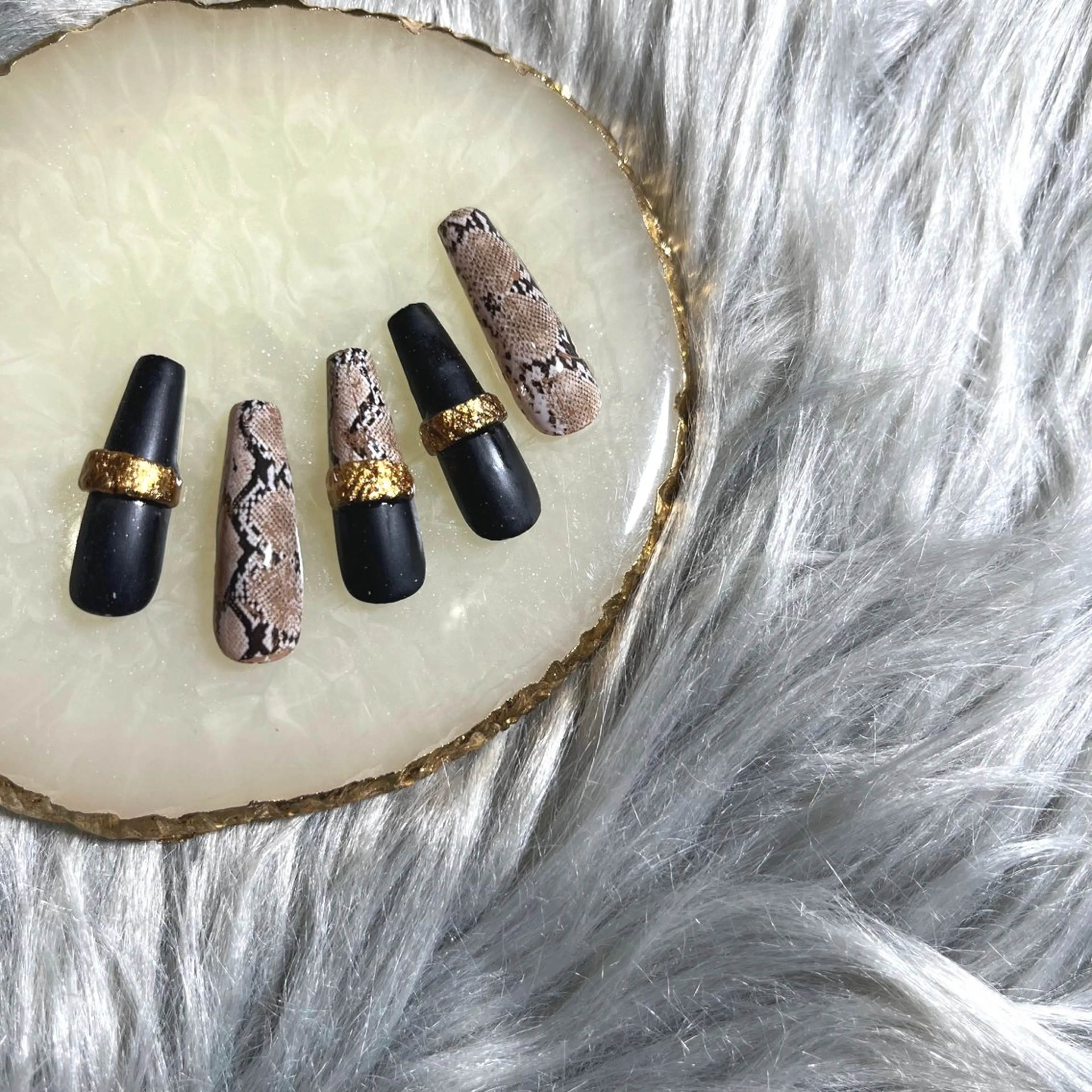 ネイル ハンドネイル Betty ✶のマツエク・マツパデザイン