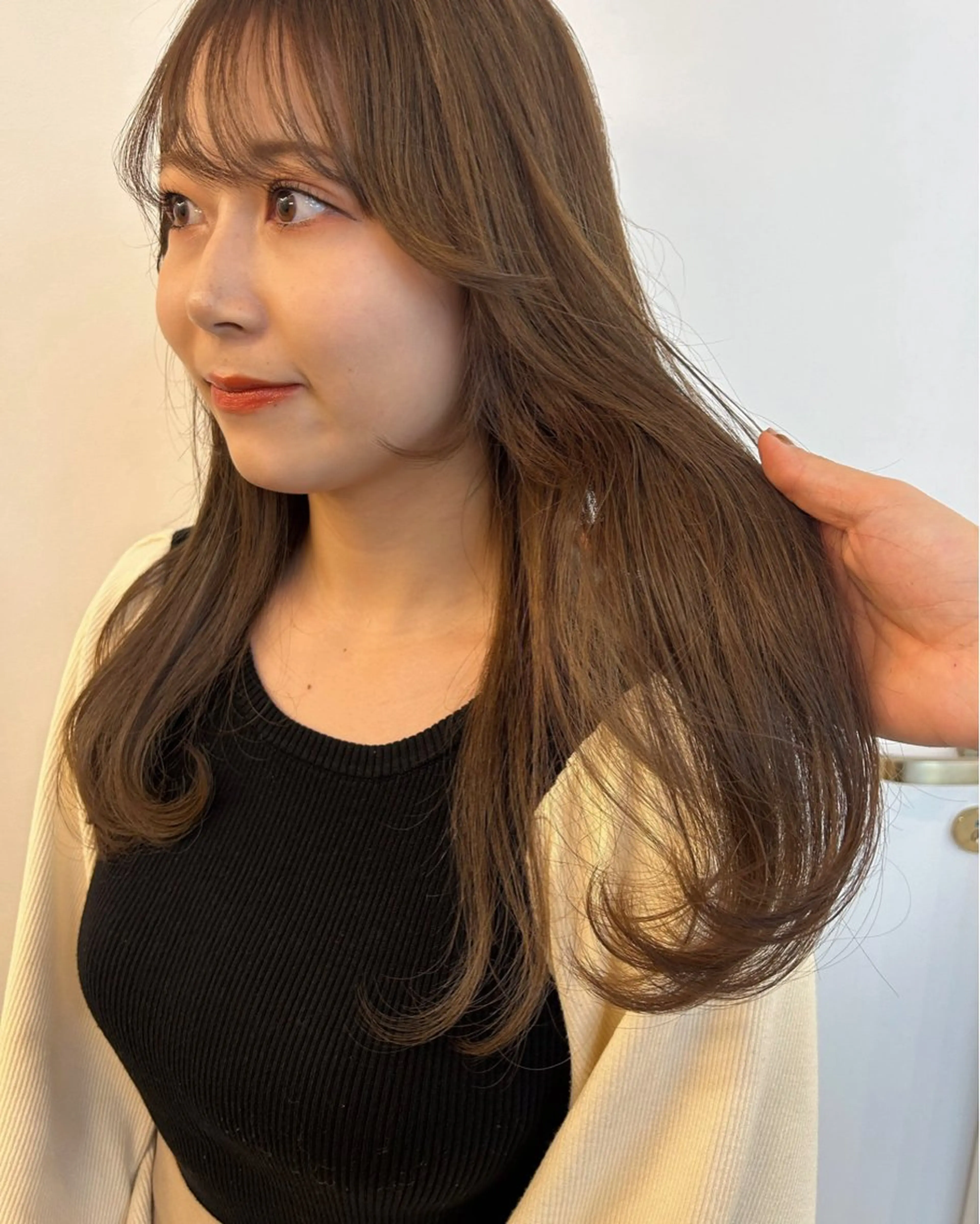 ロング レイヤーカット/ 透明感カラーmikuのヘアスタイル