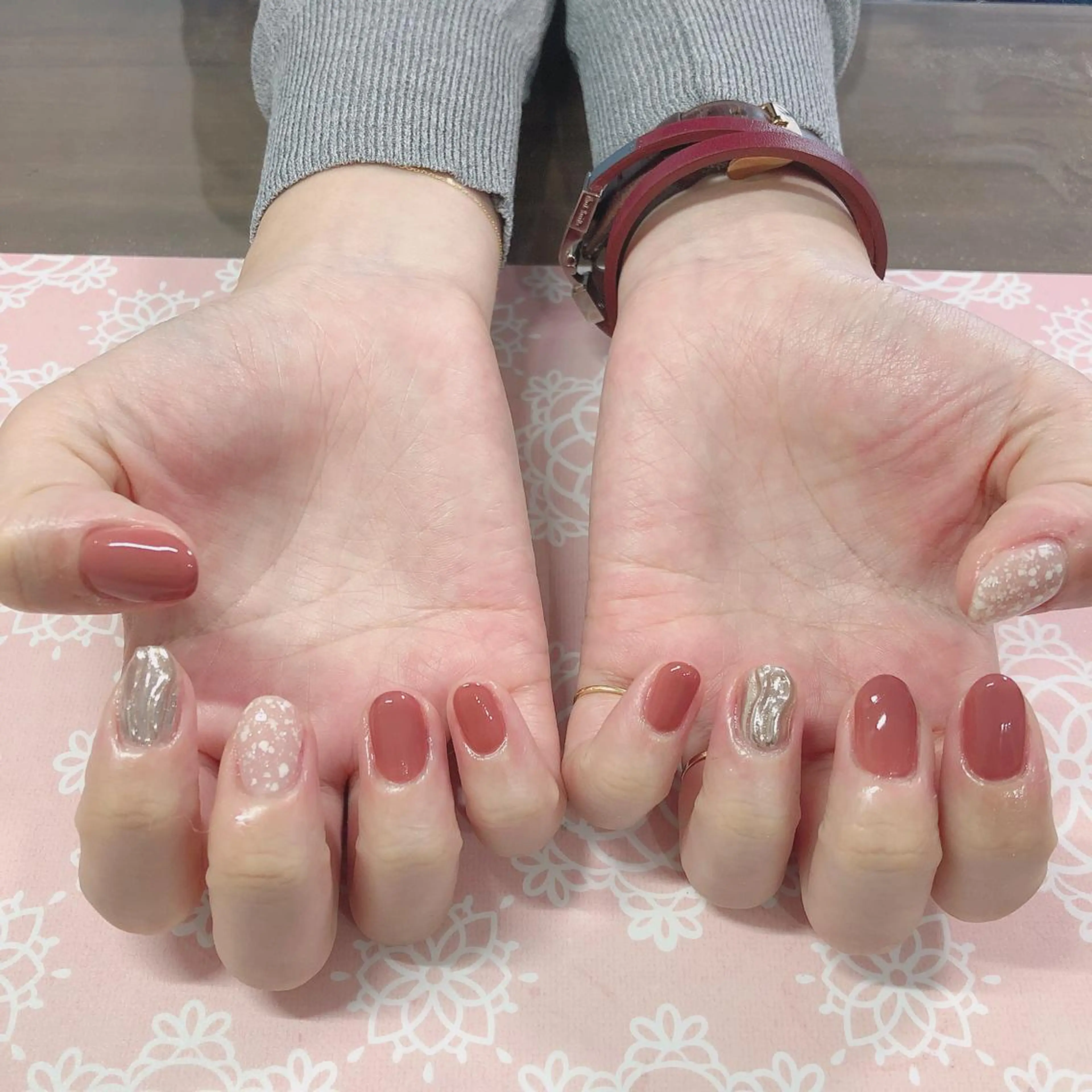 ネイル ハンドネイル 西岡 杏のネイルデザイン