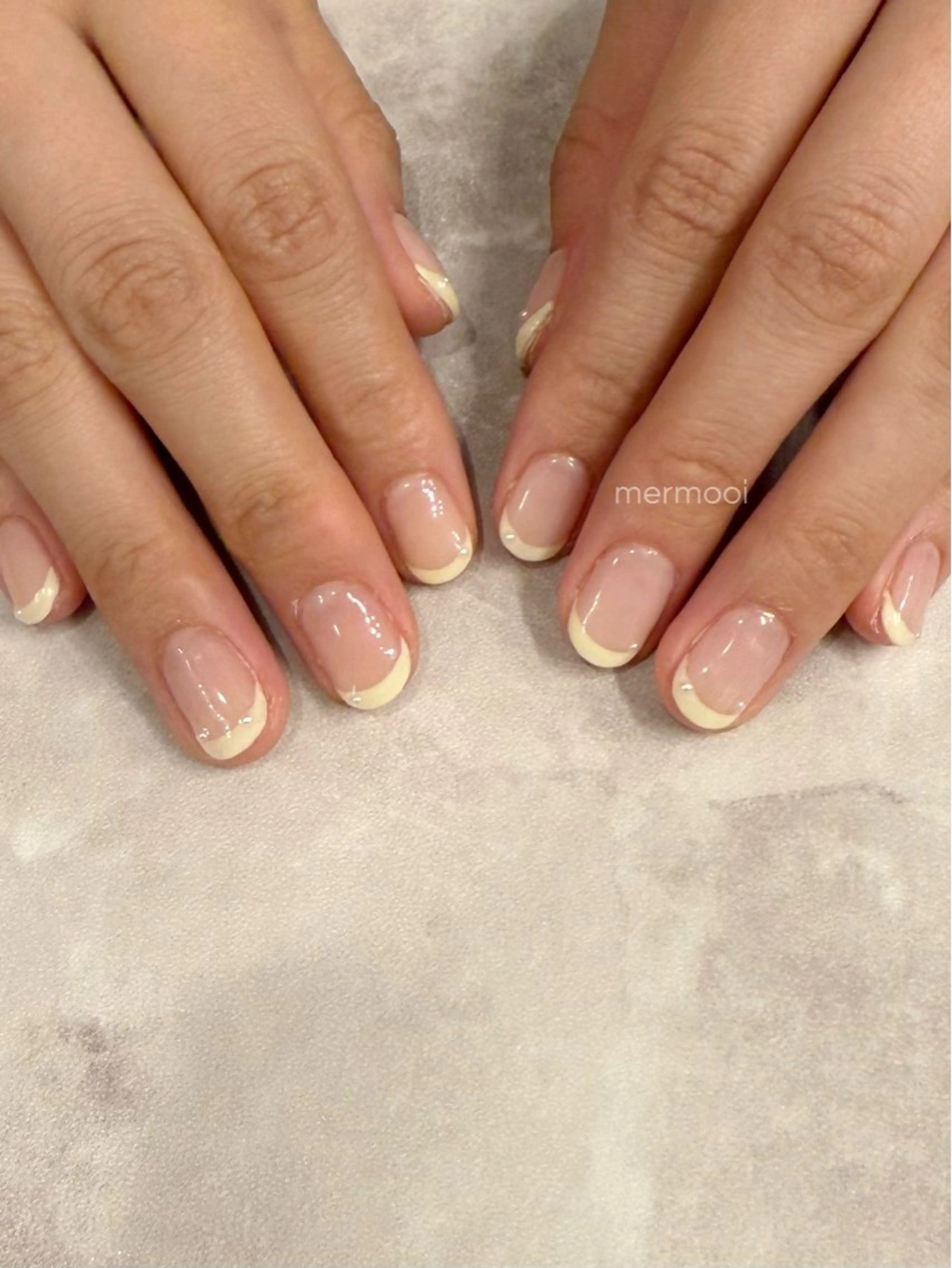 ネイル フレンチネイル シンプルネイル 黄色 ハンドネイル mermooi所属・melumooi nailのネイルデザイン