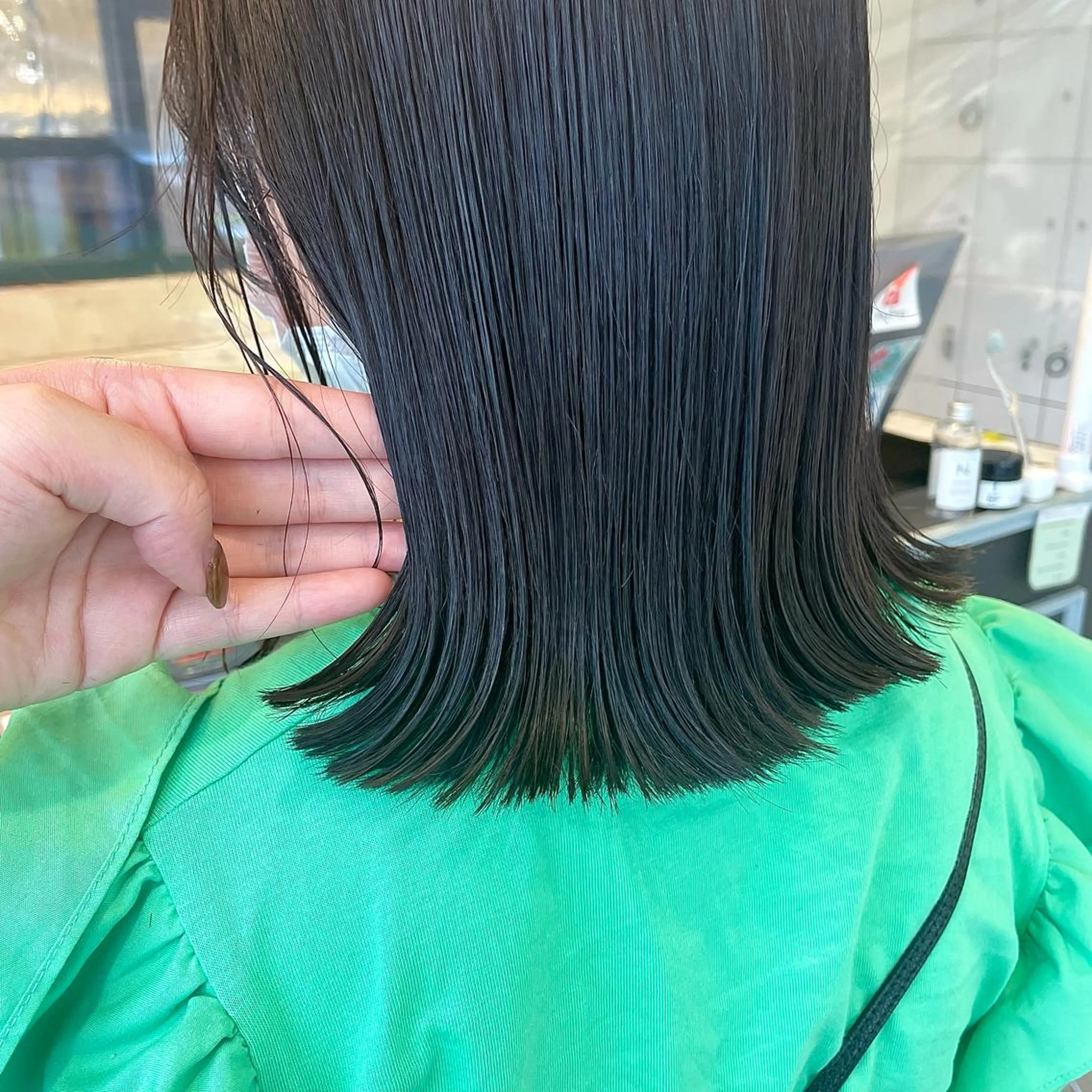 ミディアム カラー スナコザワ レナのヘアスタイル