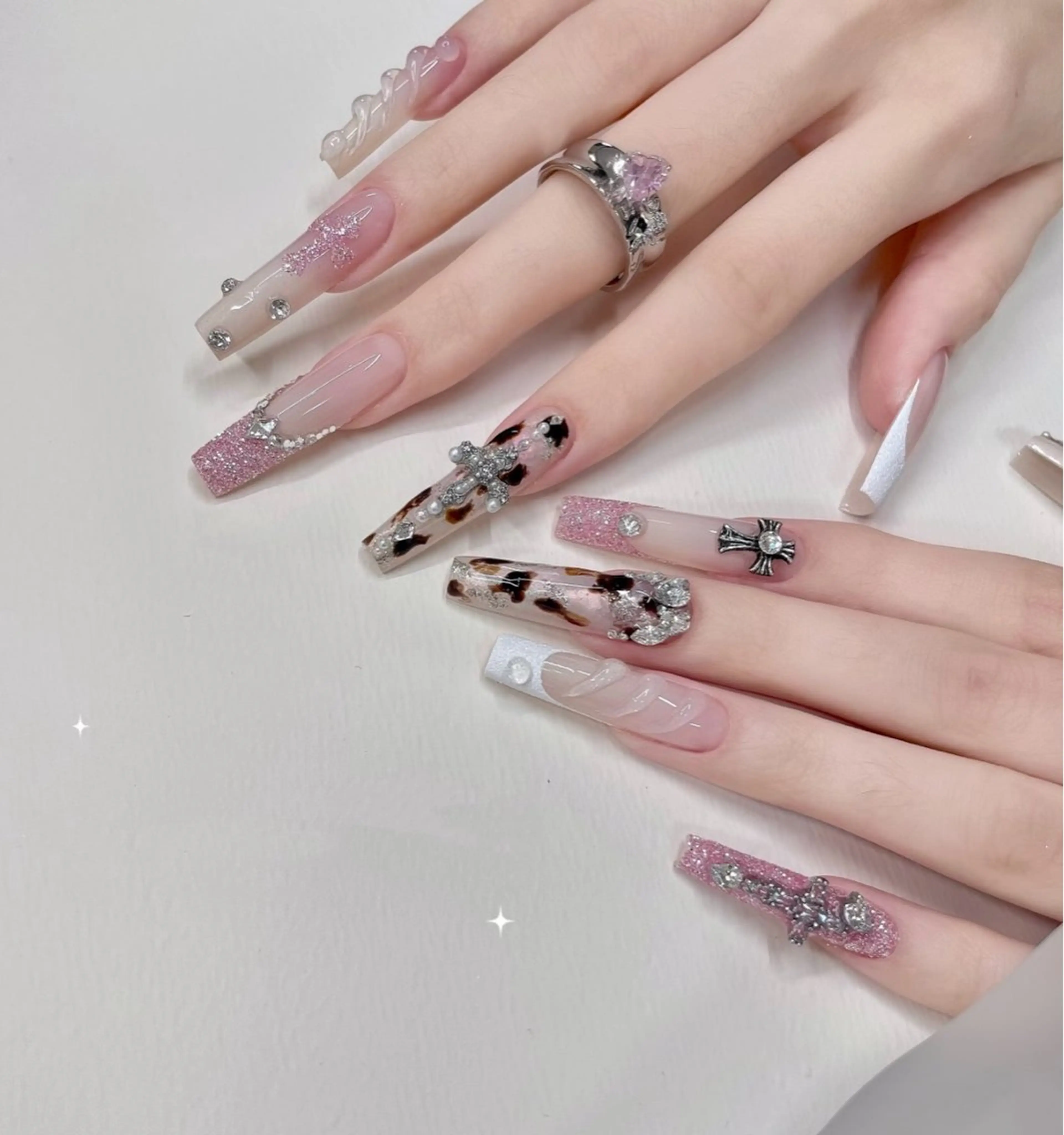 ネイル ハンドネイル D-BEAUTY Nailsalonのネイルデザイン