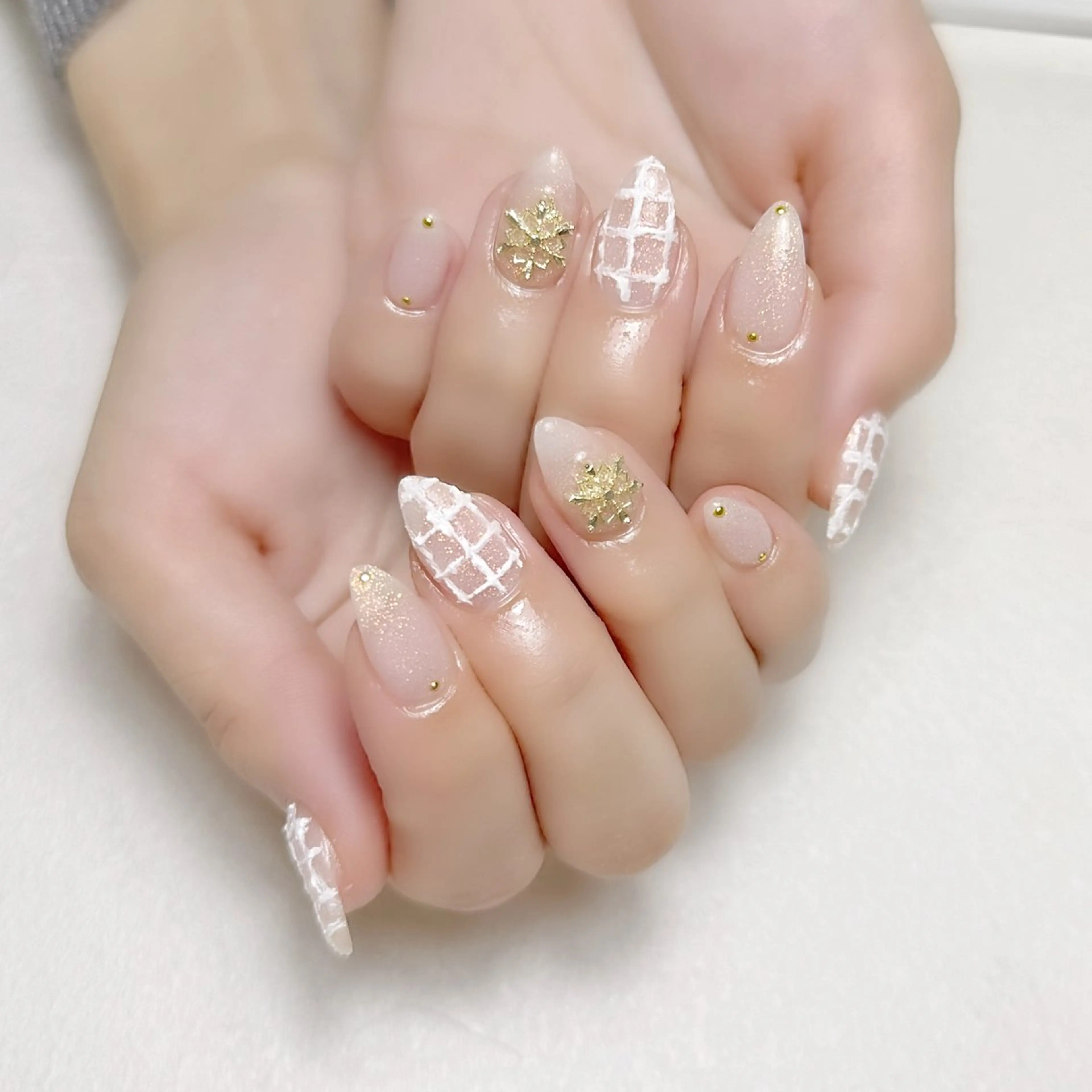 ネイル ジェルネイル 韓国ネイル ラメ(グリッター) ピンク ワンホンネイル rouse nail RISATOのネイルデザイン