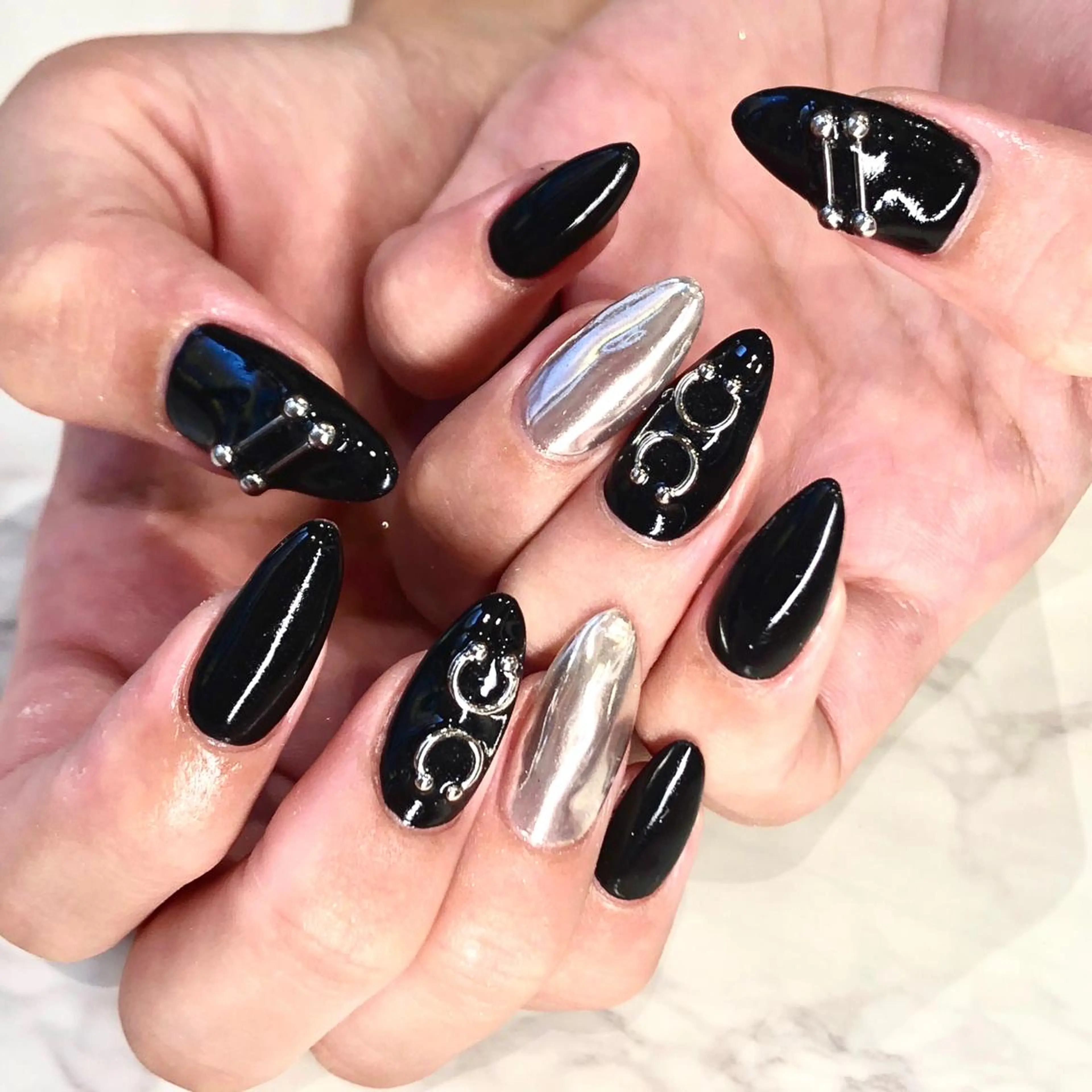 ネイル Arowa 伊田のネイルデザイン