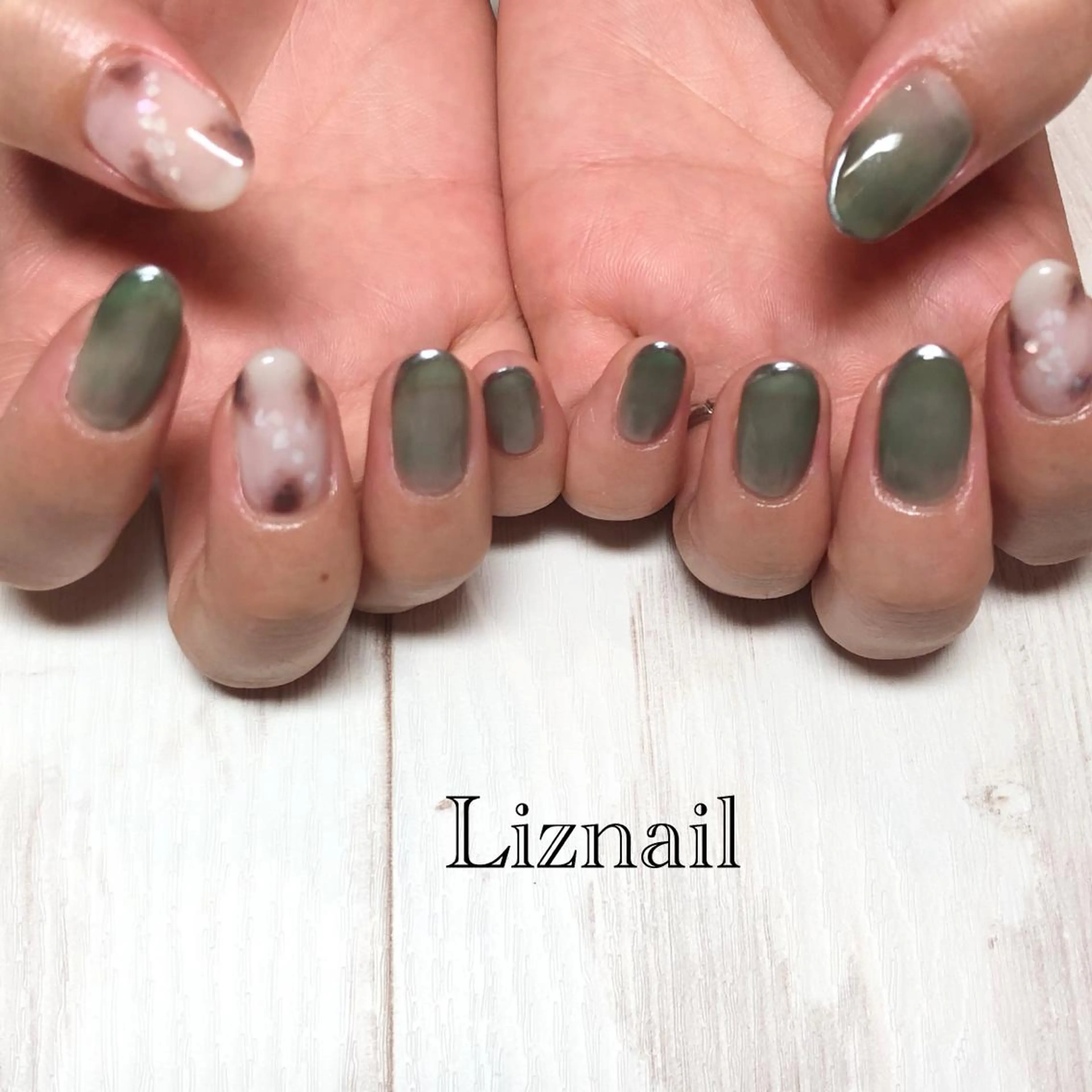 ネイル Rawr / saoriのネイルデザイン