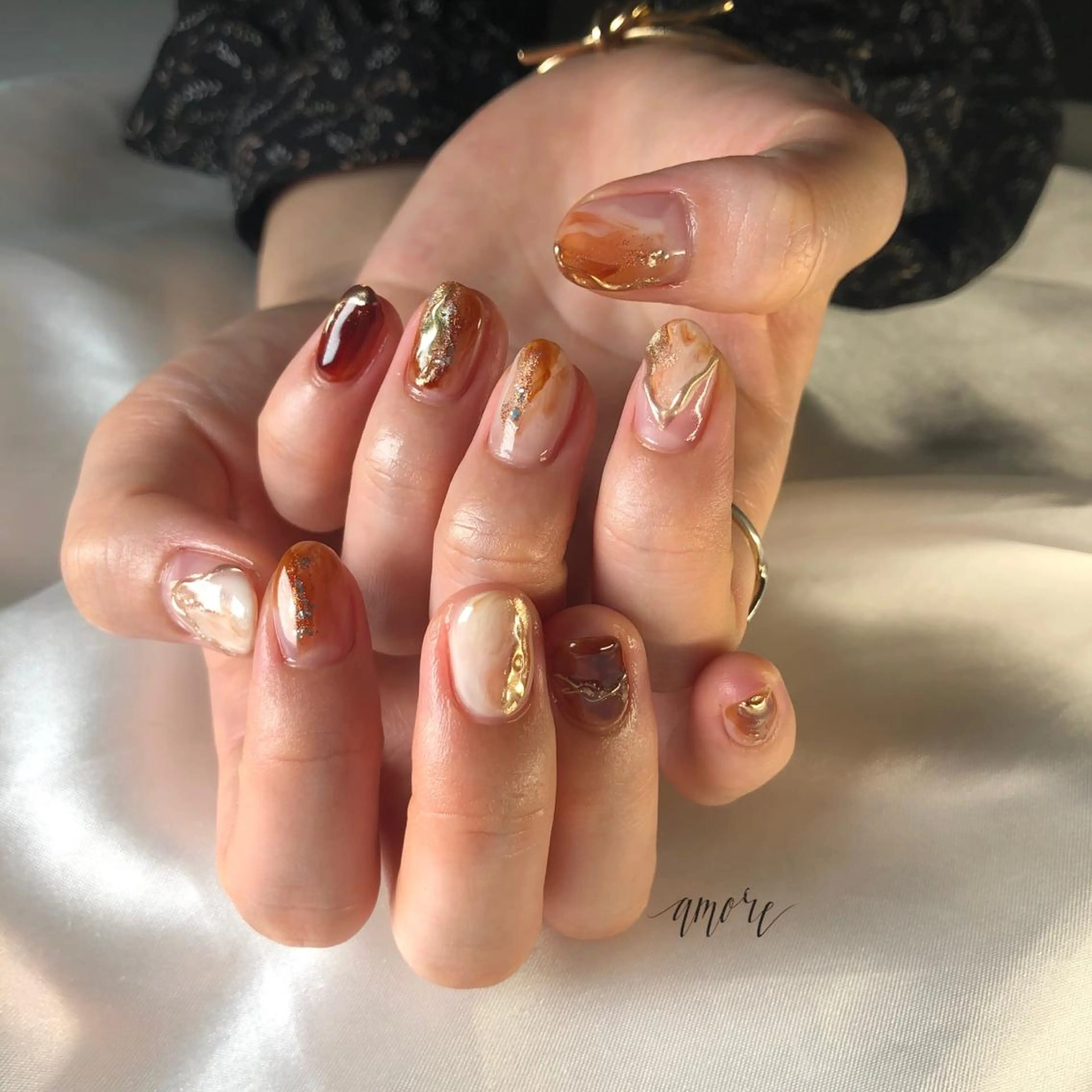 ネイル ジェルネイル 氷ネイル・うるうるネイル マグネットネイル ミラーネイル ニュアンスネイル You kyehwaのネイルデザイン