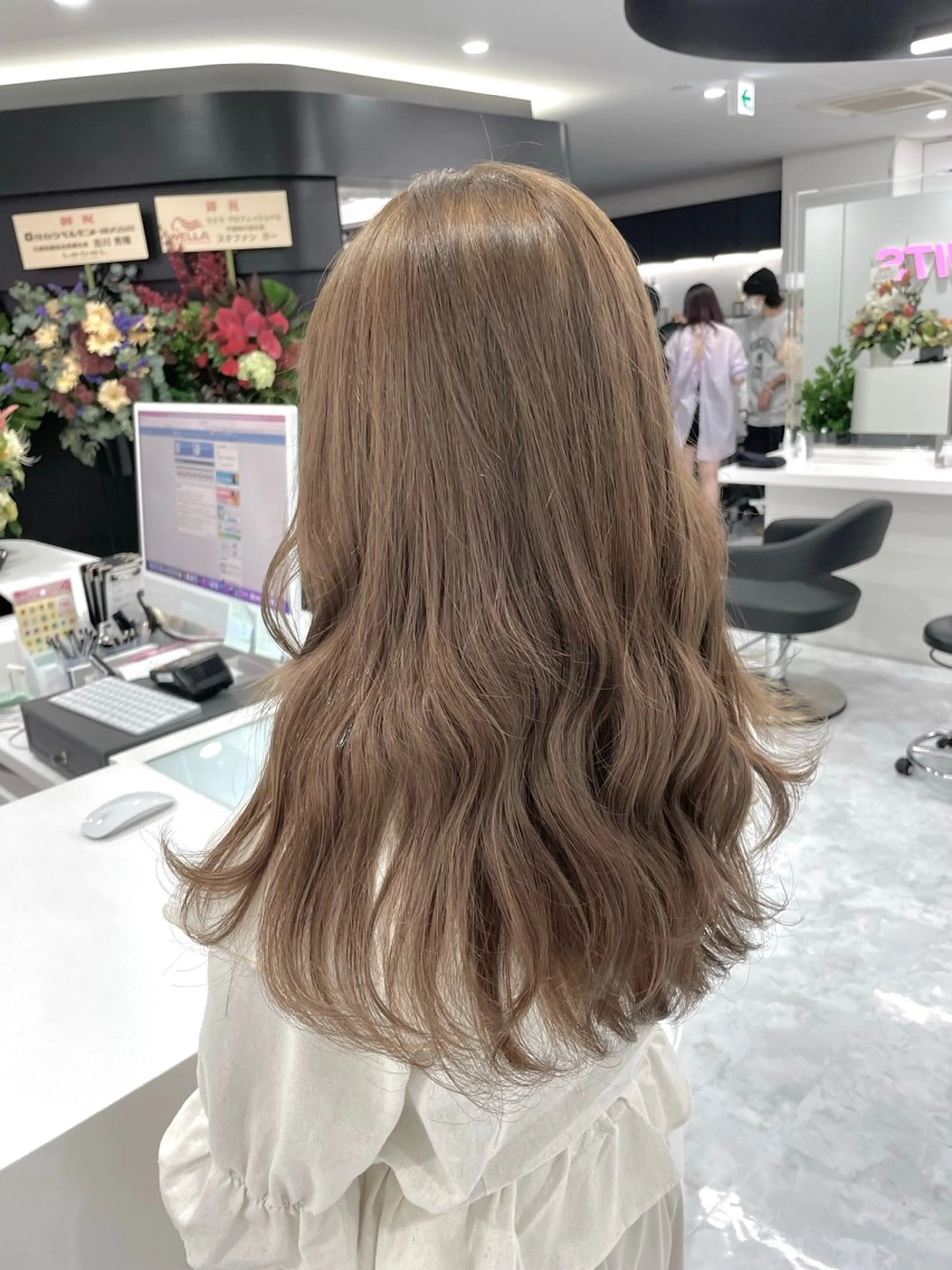 ロング 💍大人デザイン /ハイトーン♡リクトのヘアスタイル