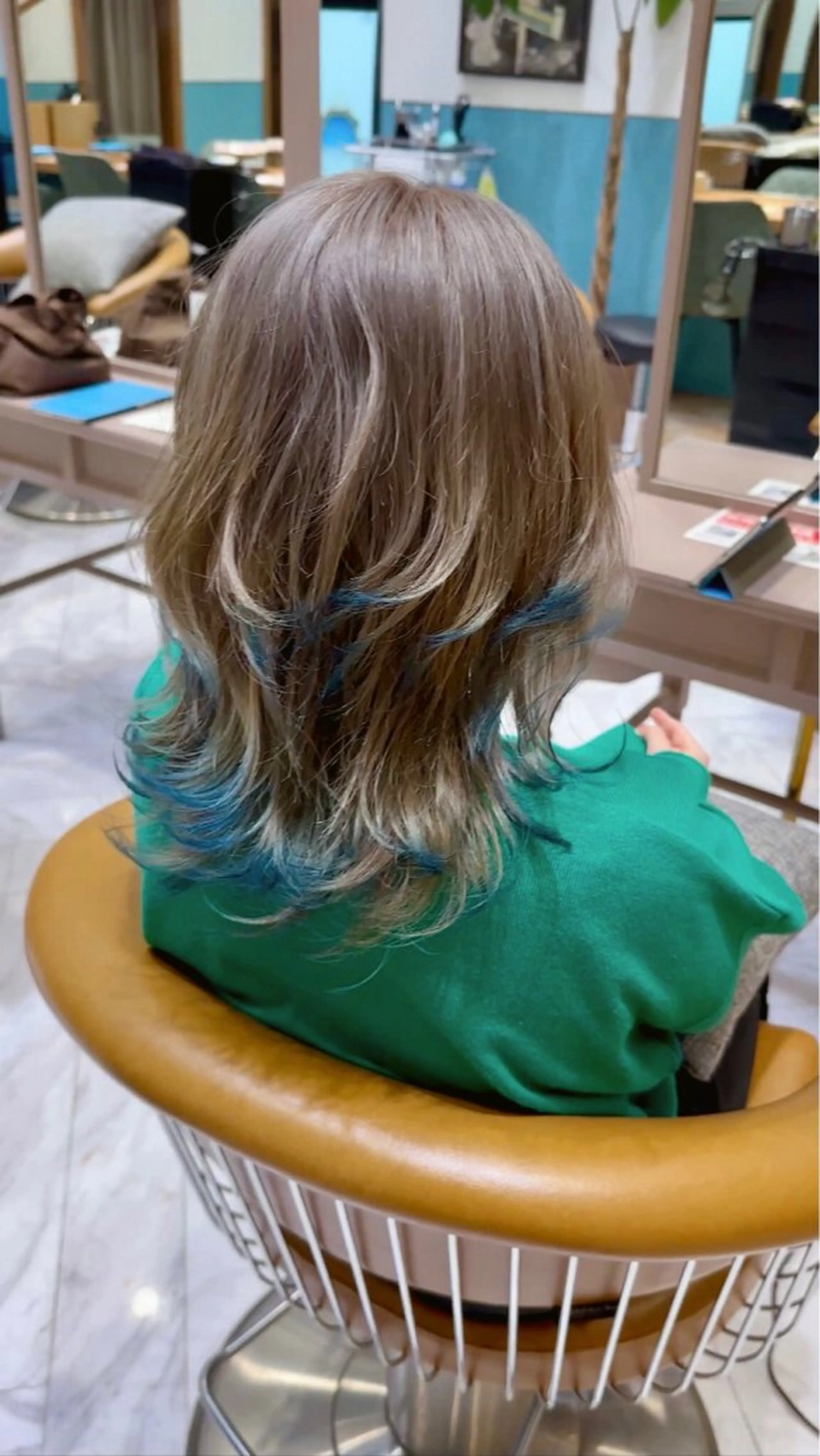 ミディアム カラー Lond leglise 立川所属・🥝似合わせ小顔 ボブ🌏shioのヘアスタイル