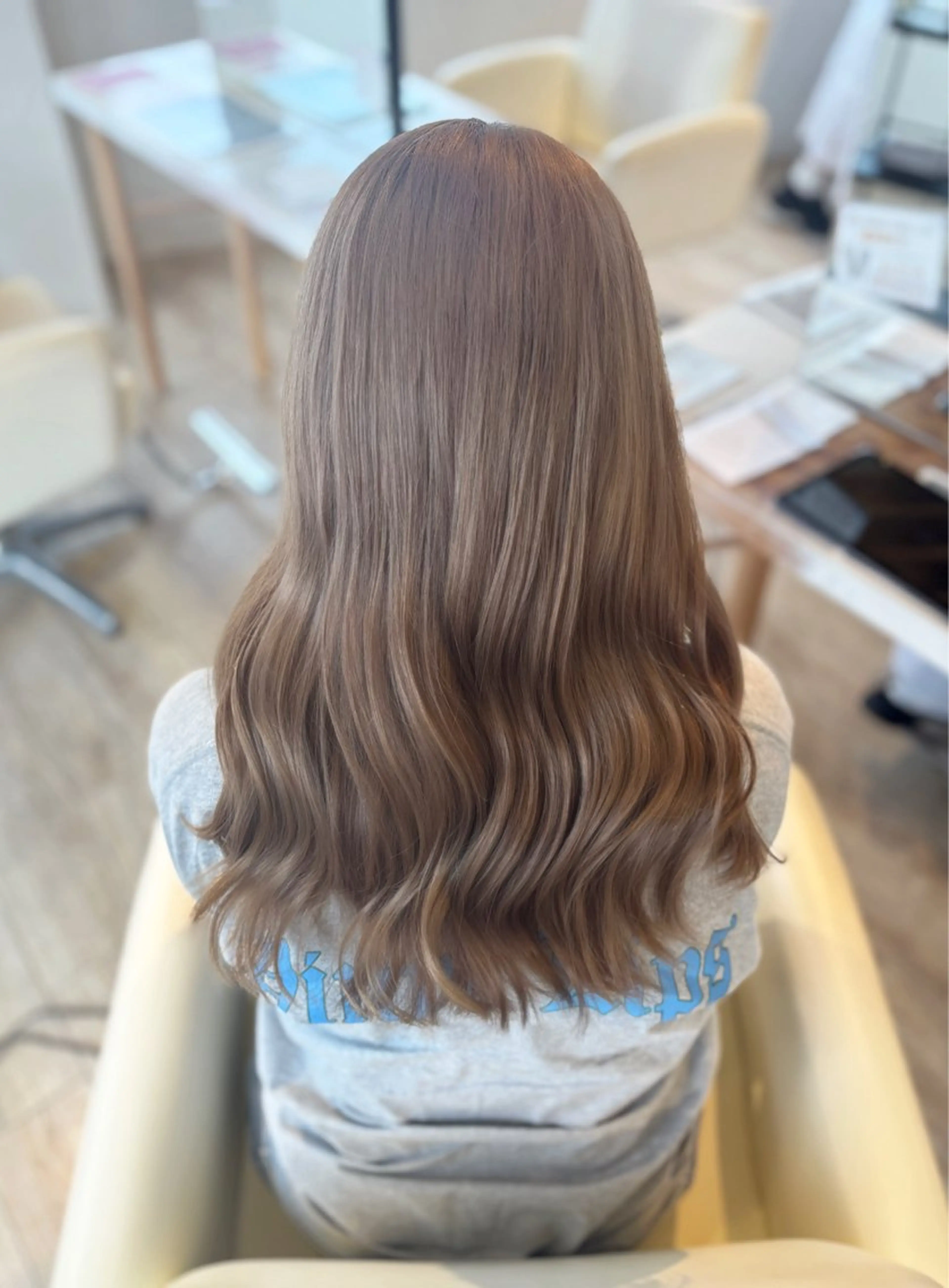 セミロング ヘアカラー 女性専用サロン iiro所属・【レイヤー/似合わせ 】Hina🎀のヘアスタイル