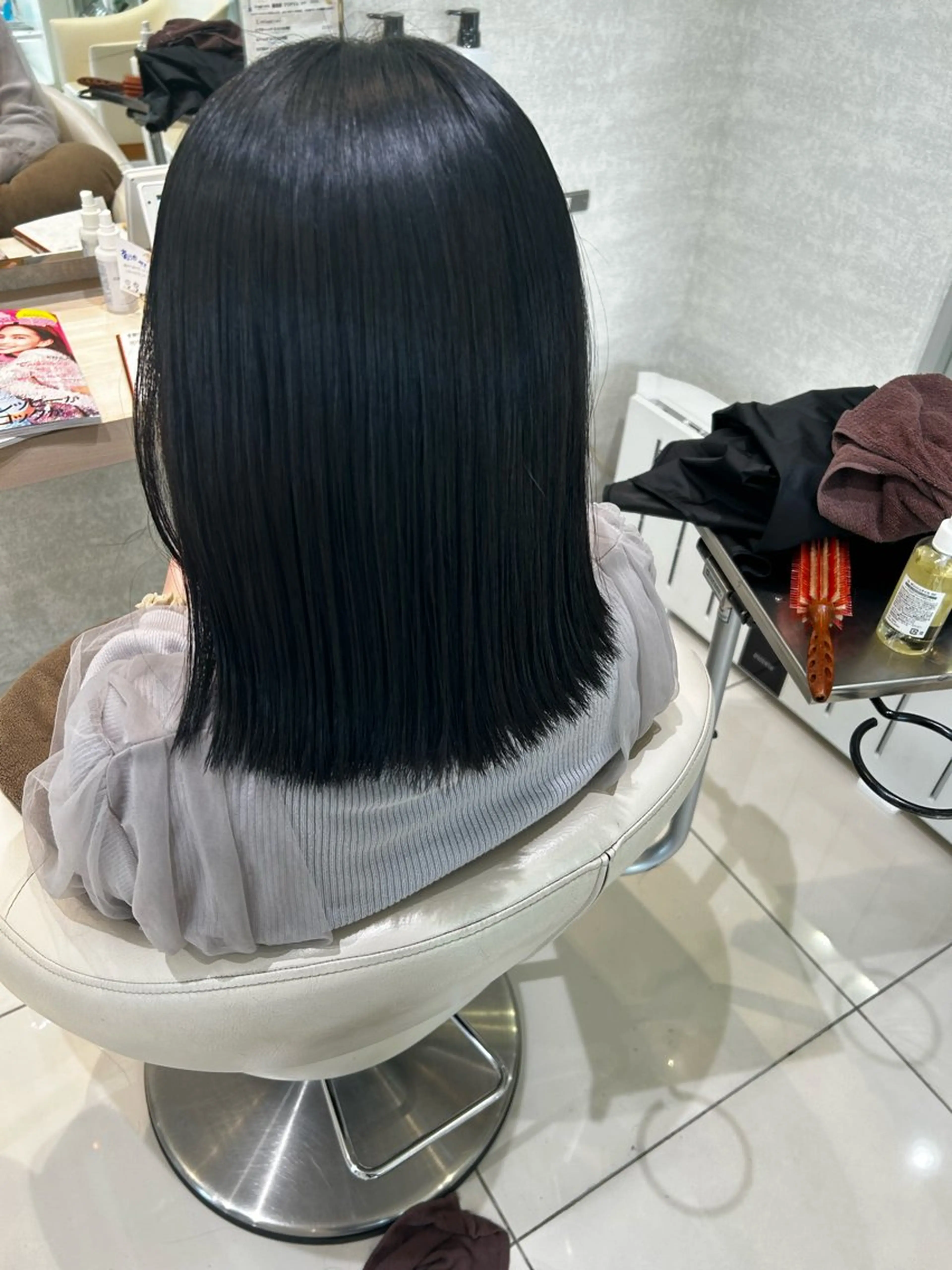 ミディアム カラー ヘアカラー トリートメント 🦉西野 🦊真裕のヘアスタイル